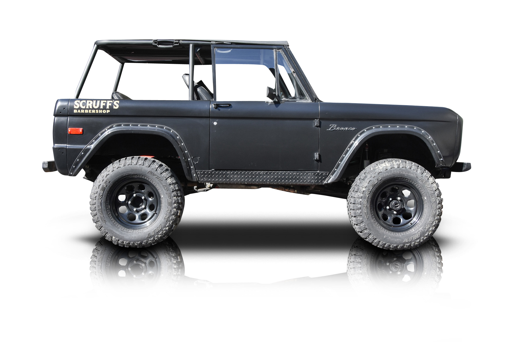 An incredible side shot photo of a Ford Bronco that you should buy.