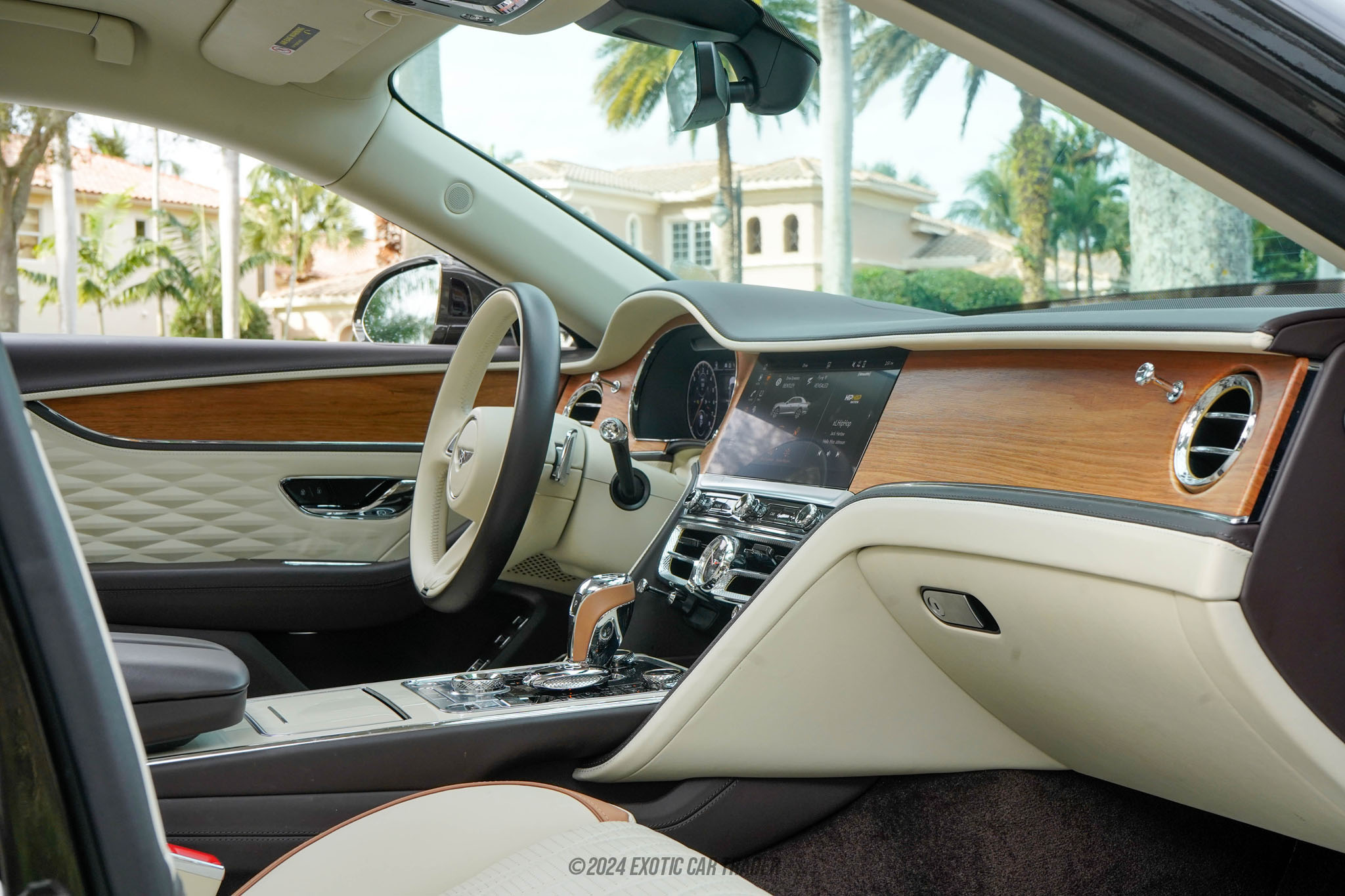2023 Bentley Flying Spur - Interior Photo