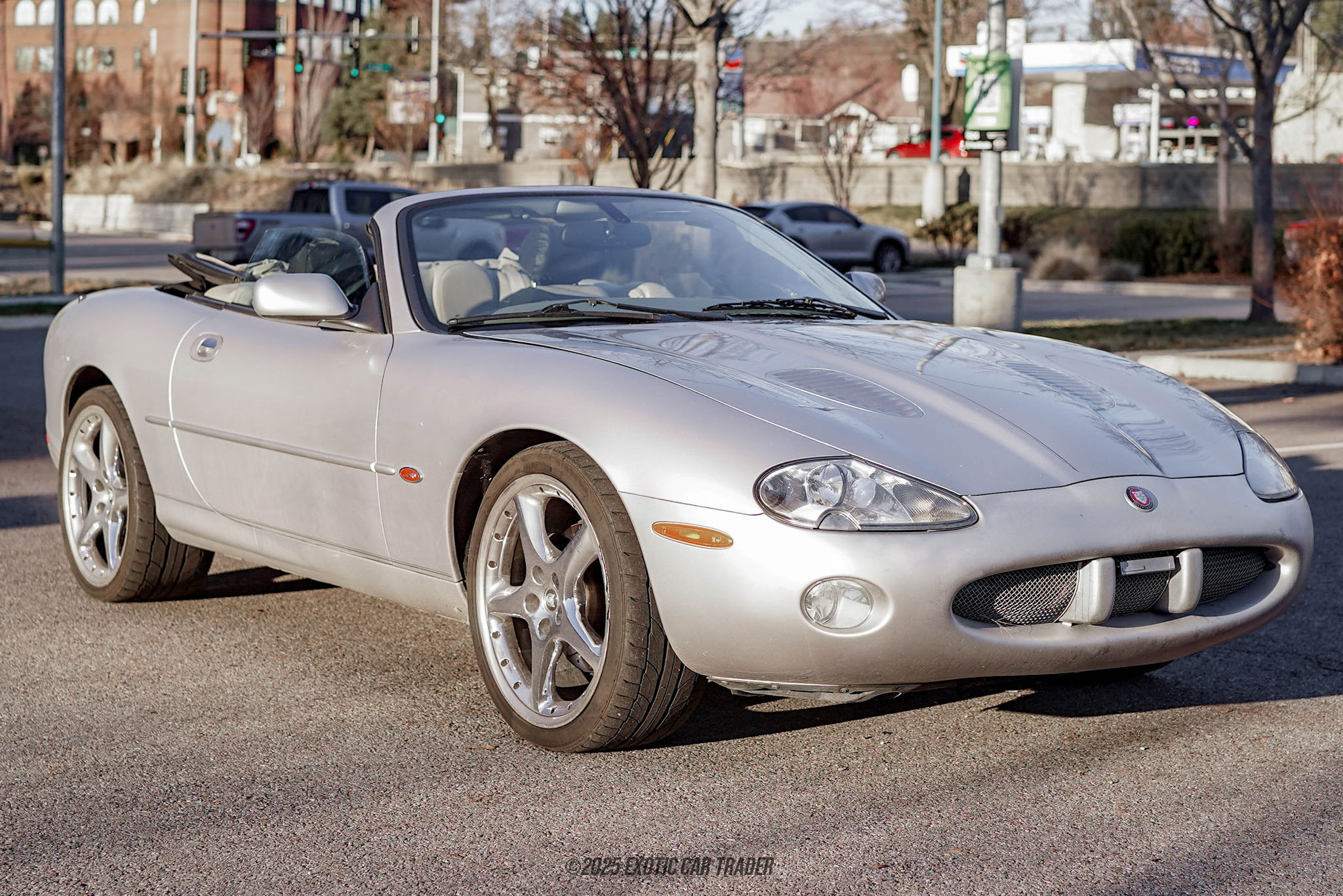 2001 Jaguar XKR - Overview Photo