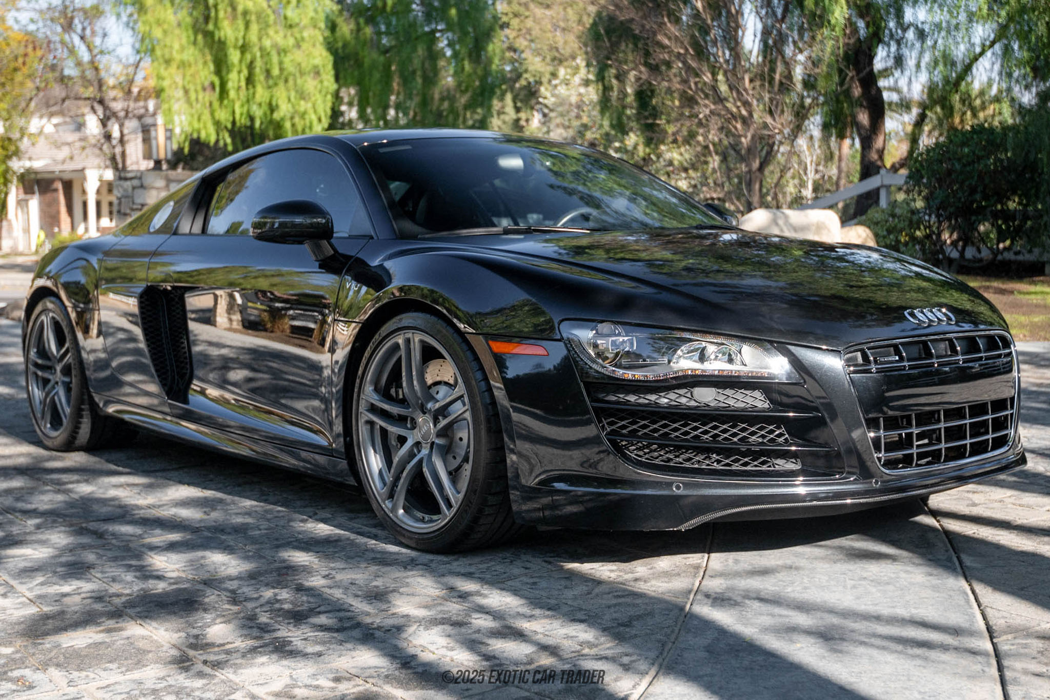 2010 Audi R8 - Overview Photo