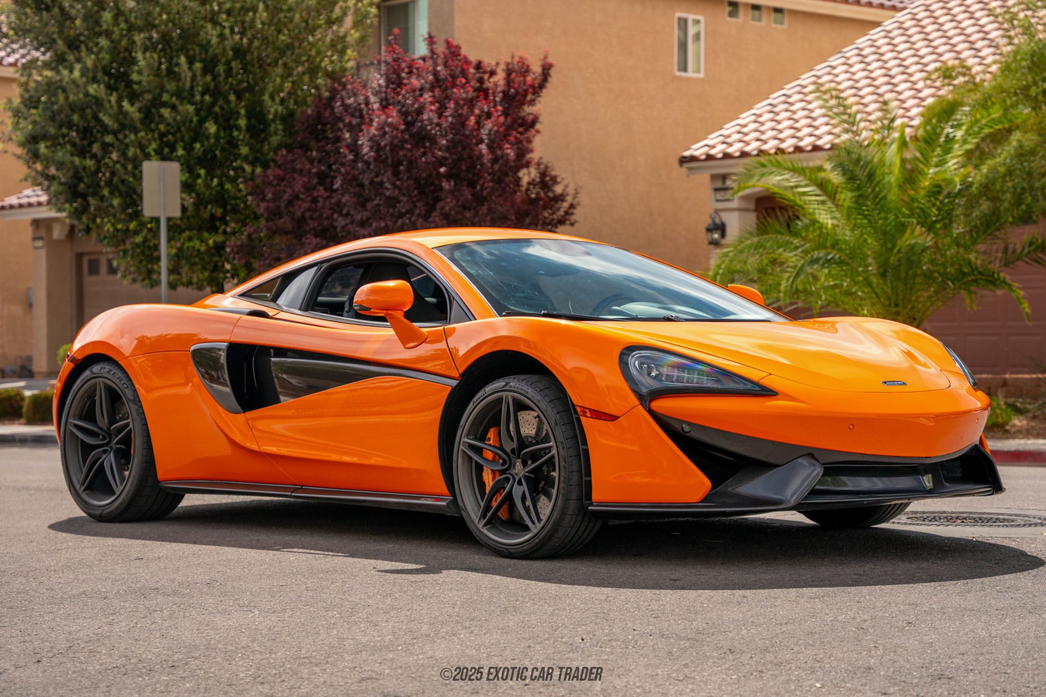 2016 McLaren 570S - Overview Photo