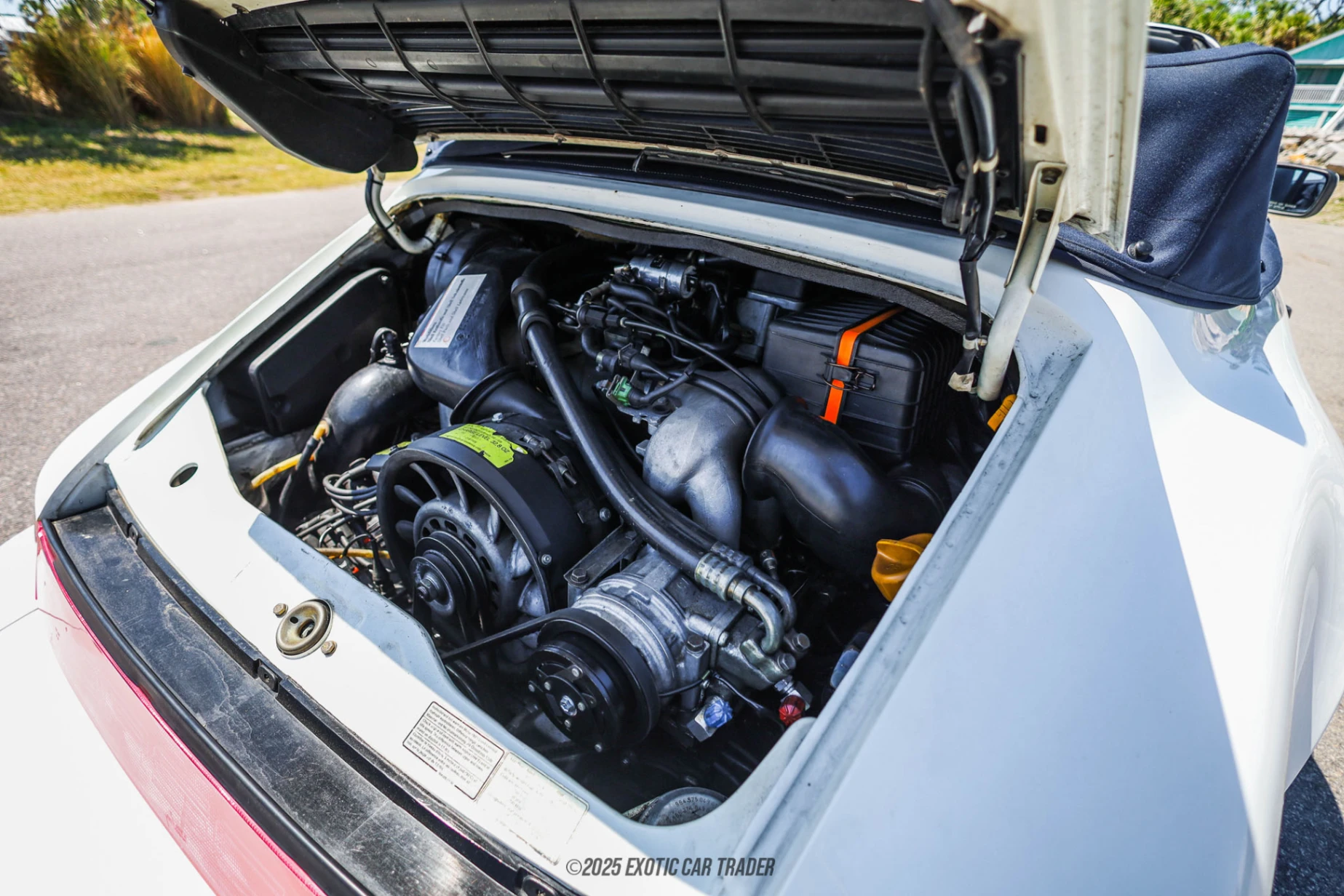 1990 Porsche 911 - Engine Photo