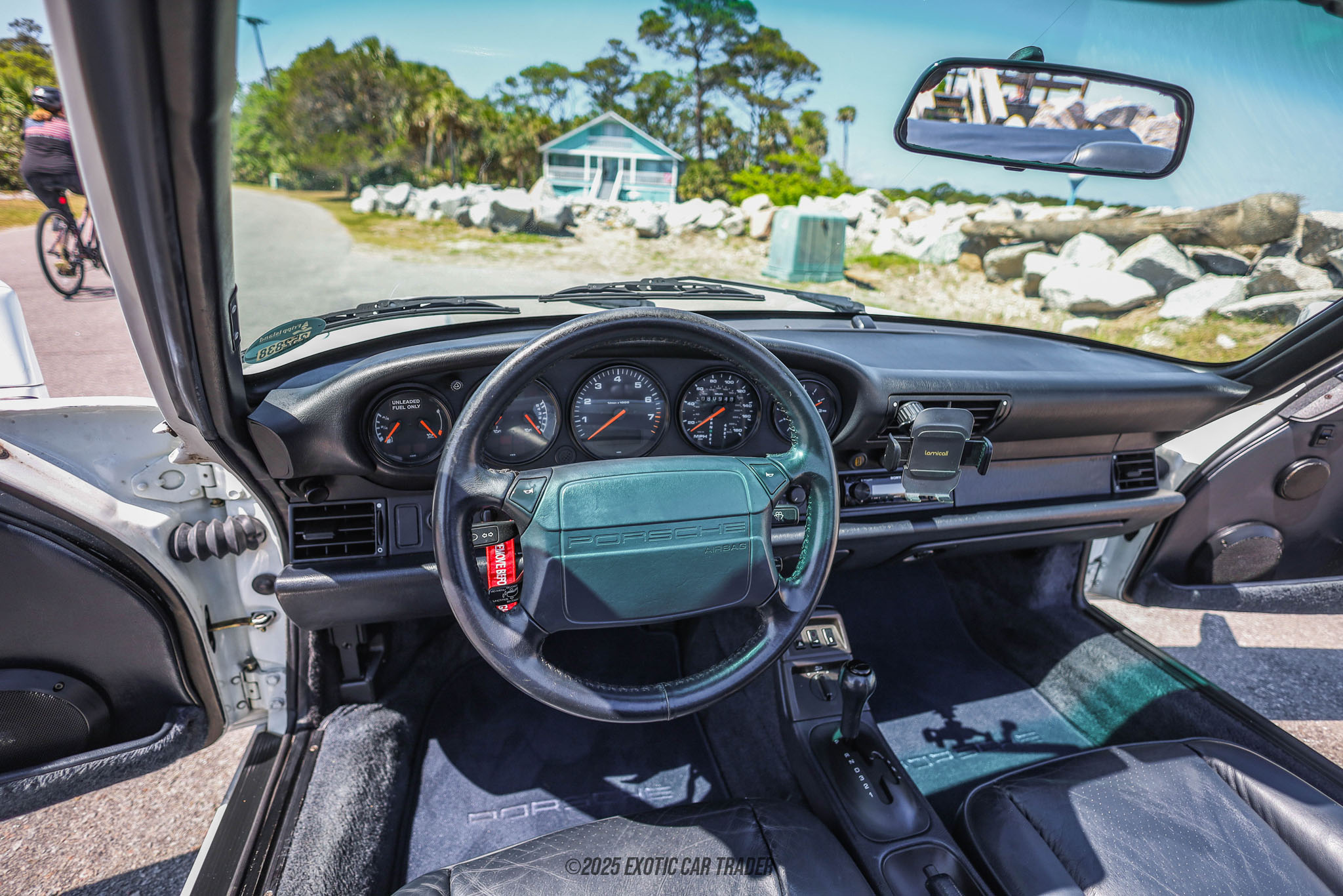 1990 Porsche 911 - Interior Photo