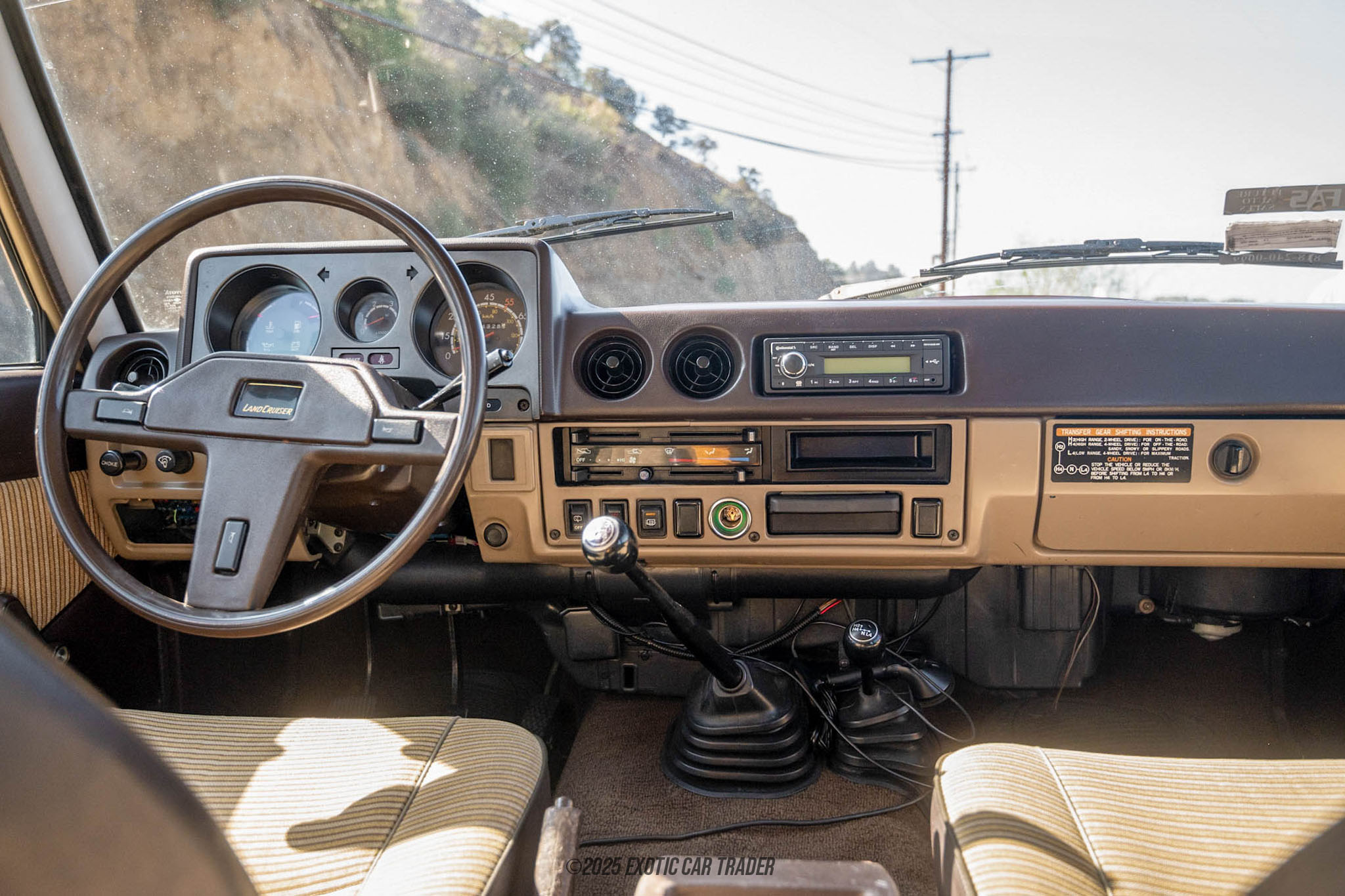 1986 Toyota Land Cruiser - Interior Photo