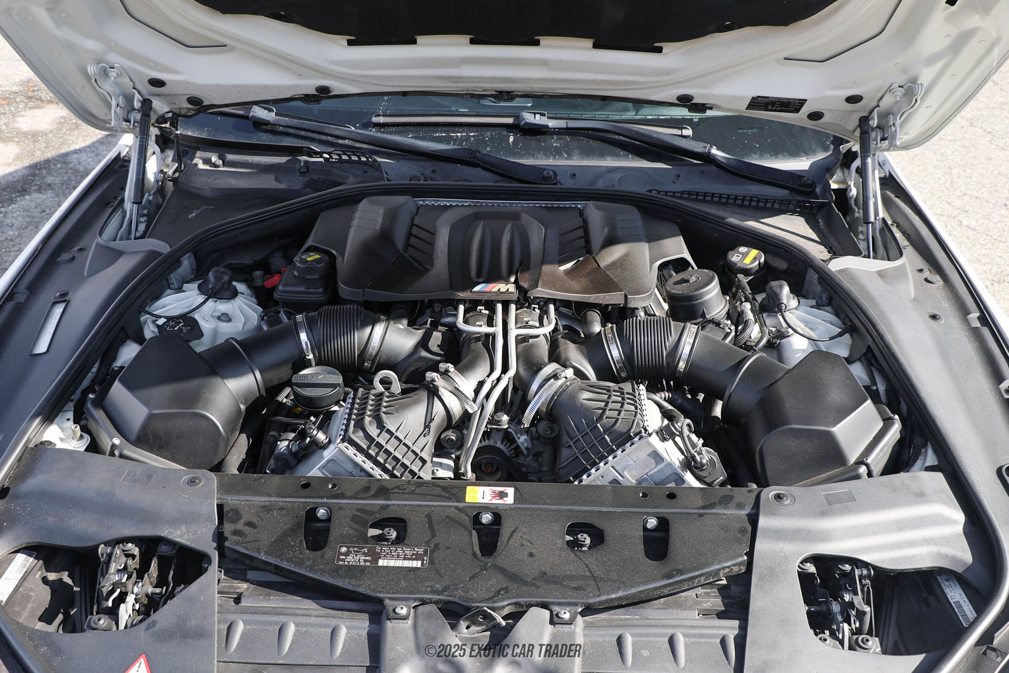 2015 BMW M6 - Engine Photo