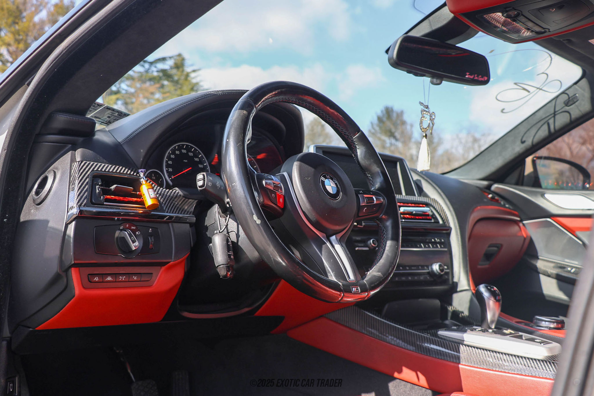 2015 BMW M6 - Interior Photo