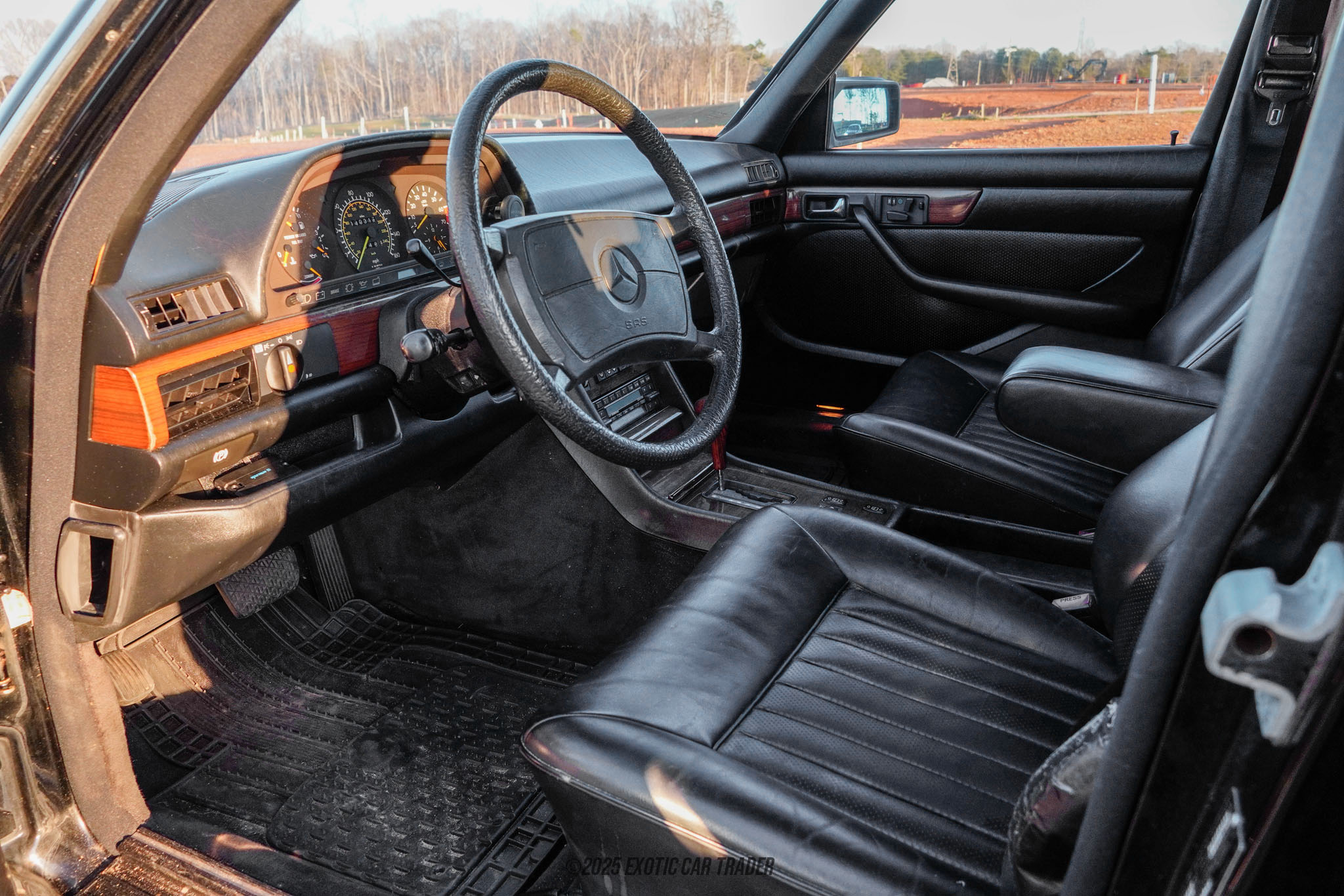 1988 Mercedes-Benz 420SEL - Interior Photo