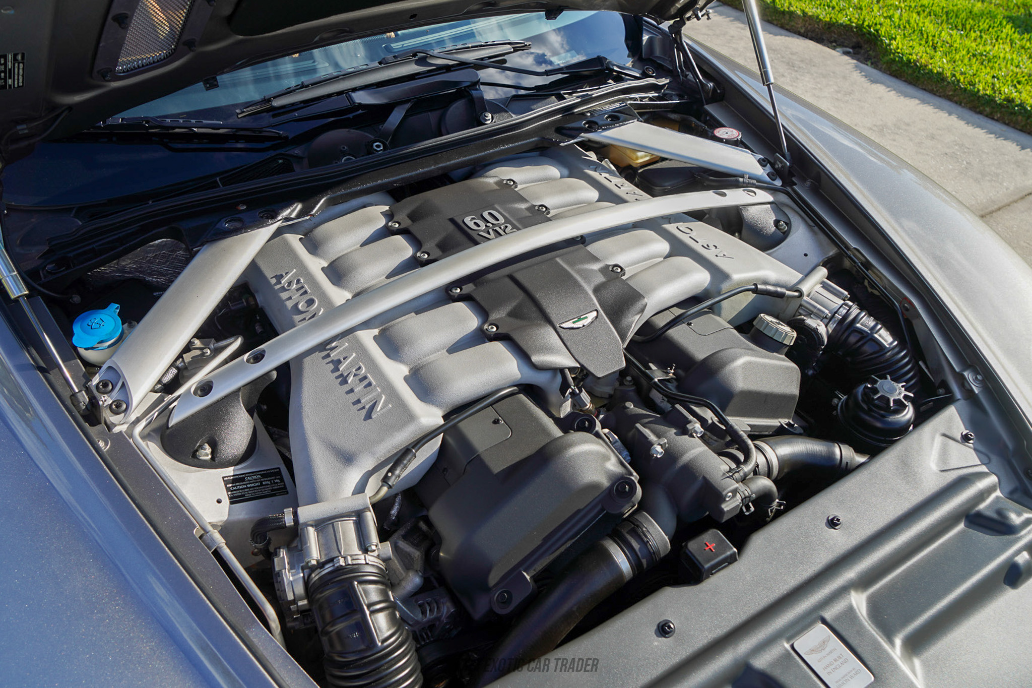 2009 Aston Martin DB9 - Engine Photo