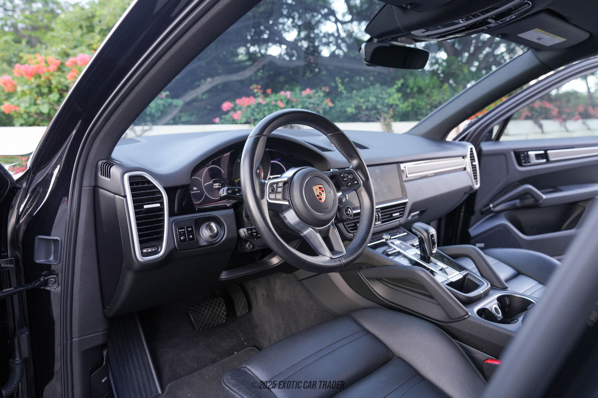 2019 Porsche Cayenne - Interior Photo
