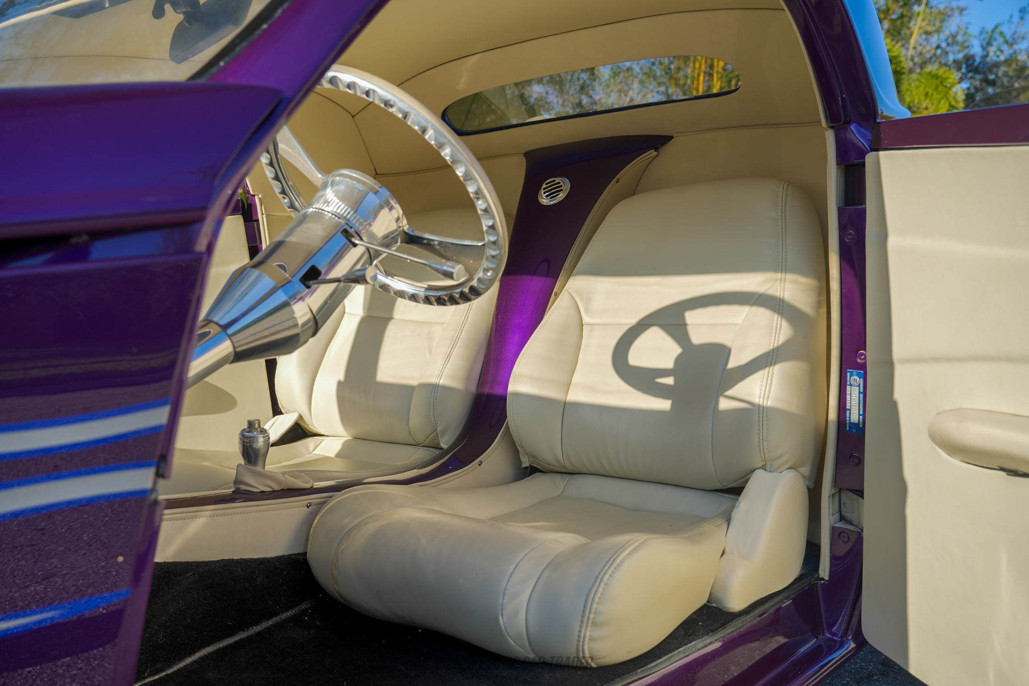 1933 Ford 3-Window - Interior Photo