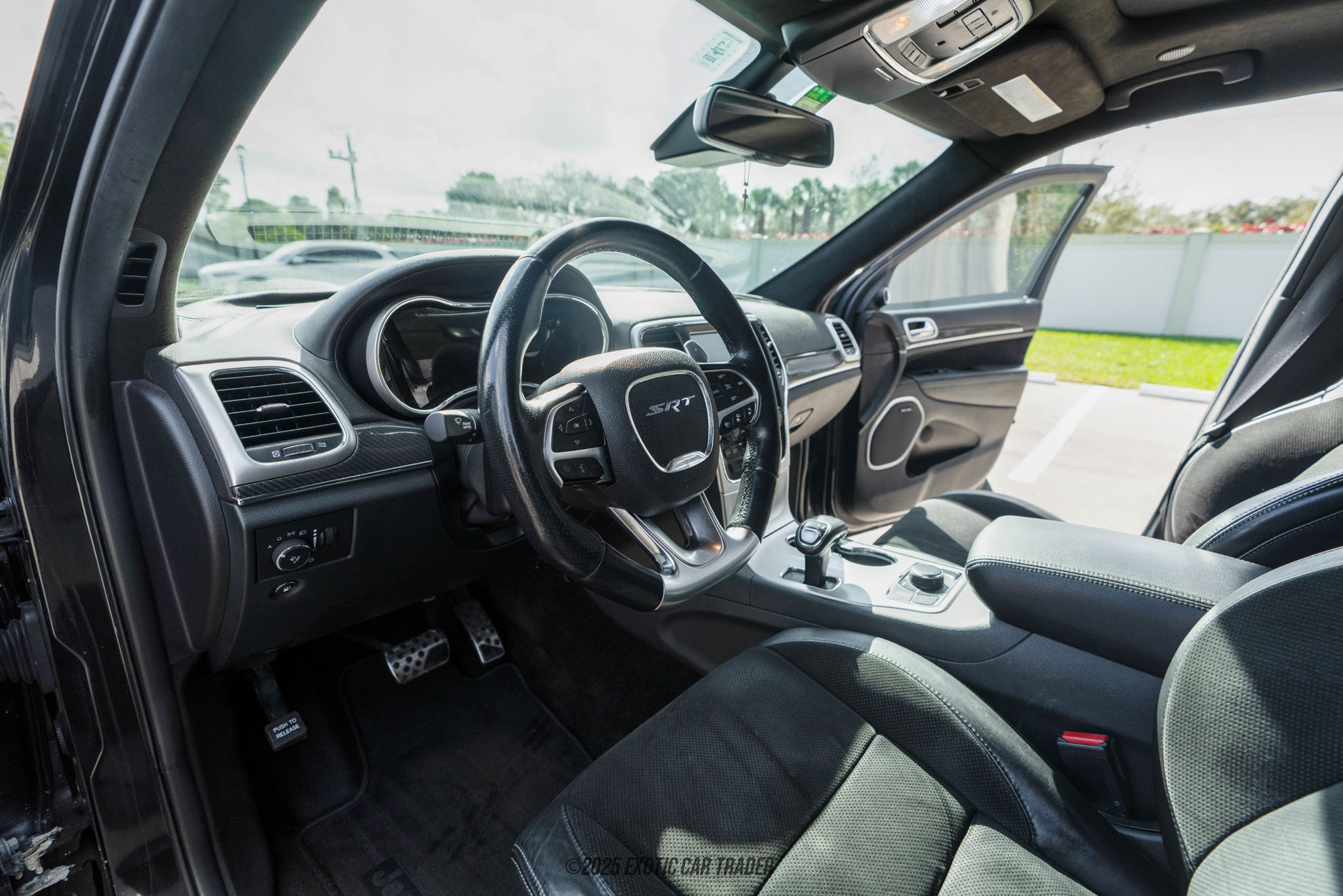 2015 Jeep Grand Cherokee - Interior Photo