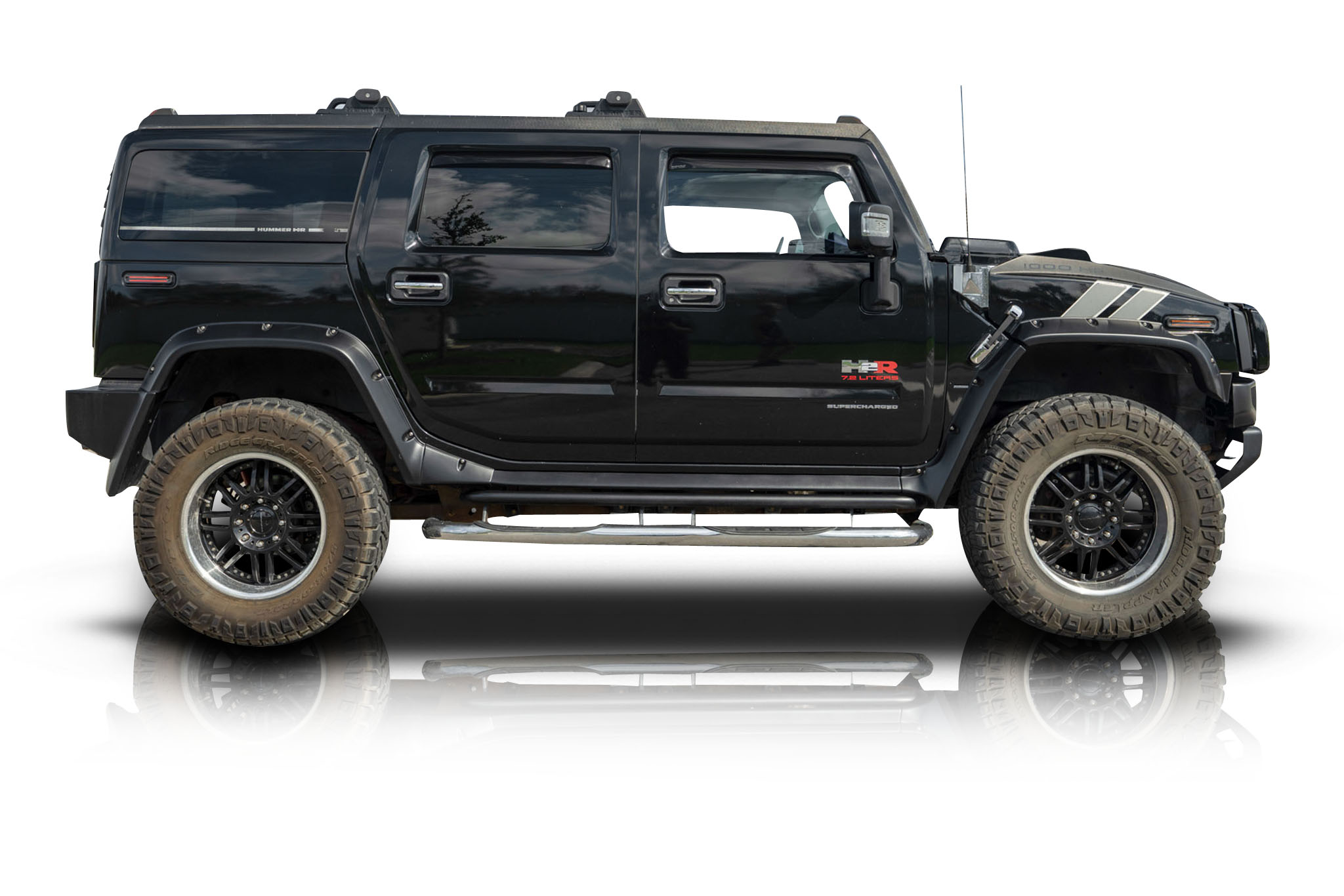 An incredible side shot photo of a Hummer H2 that you should buy.