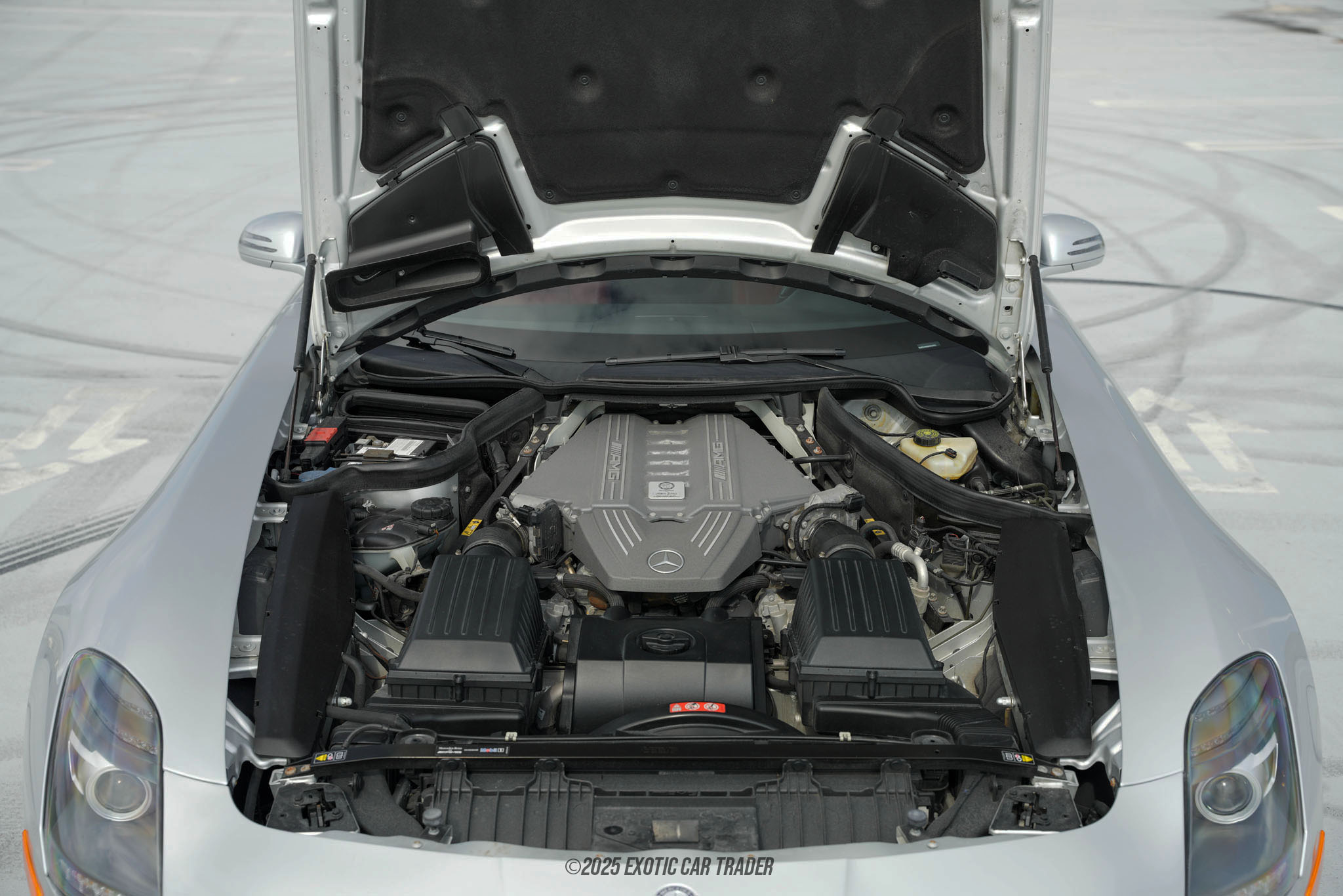2011 Mercedes-Benz SLS AMG - Engine Photo