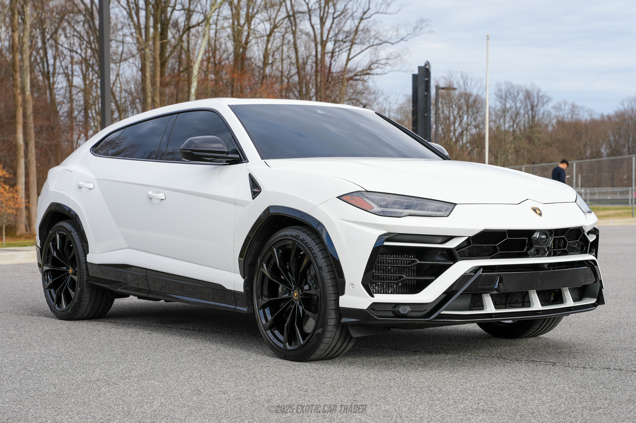2020 Lamborghini Urus - Overview Photo