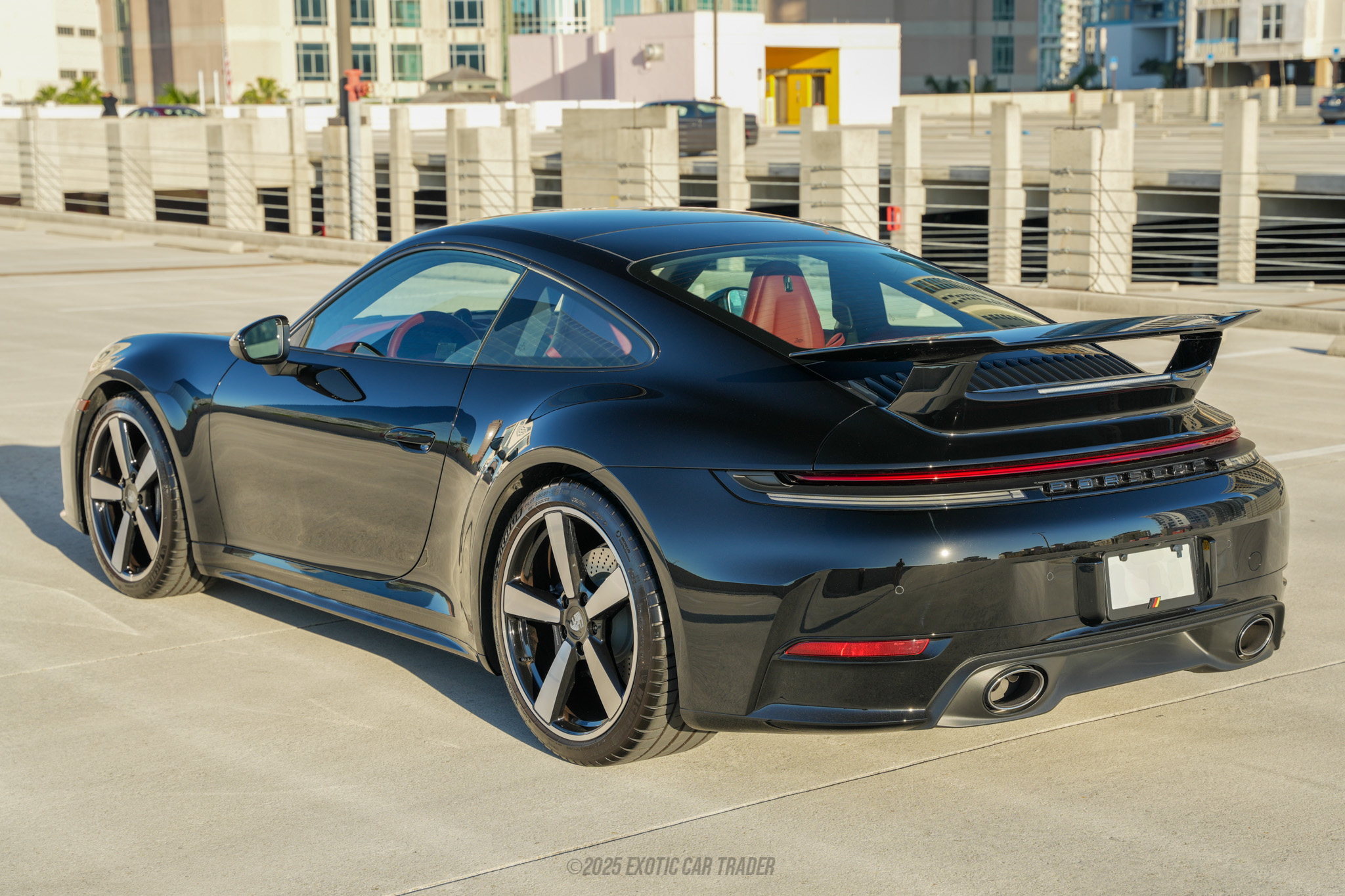 2025 Porsche 911 - Engine Photo