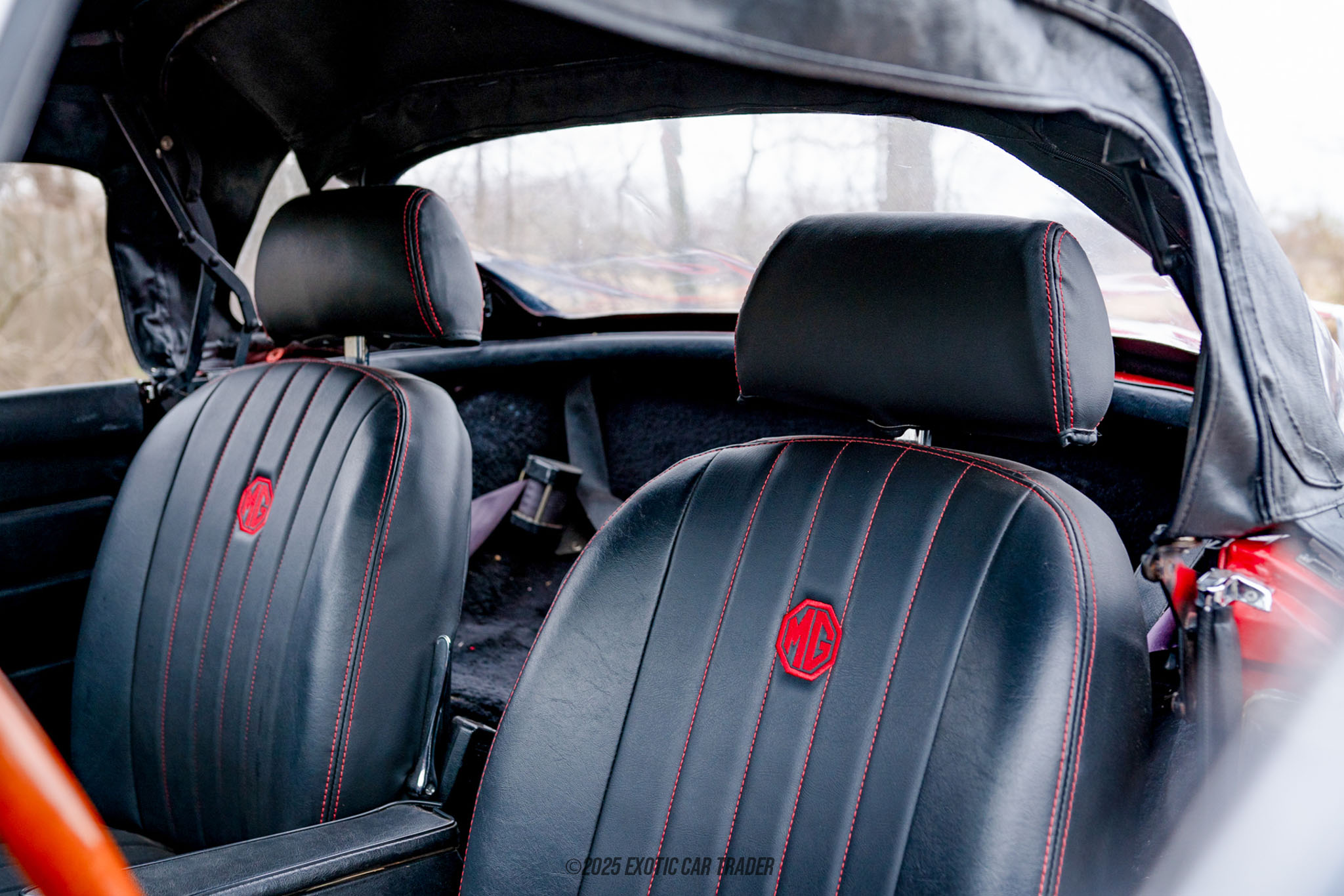 1977 MG MGB - Interior Photo