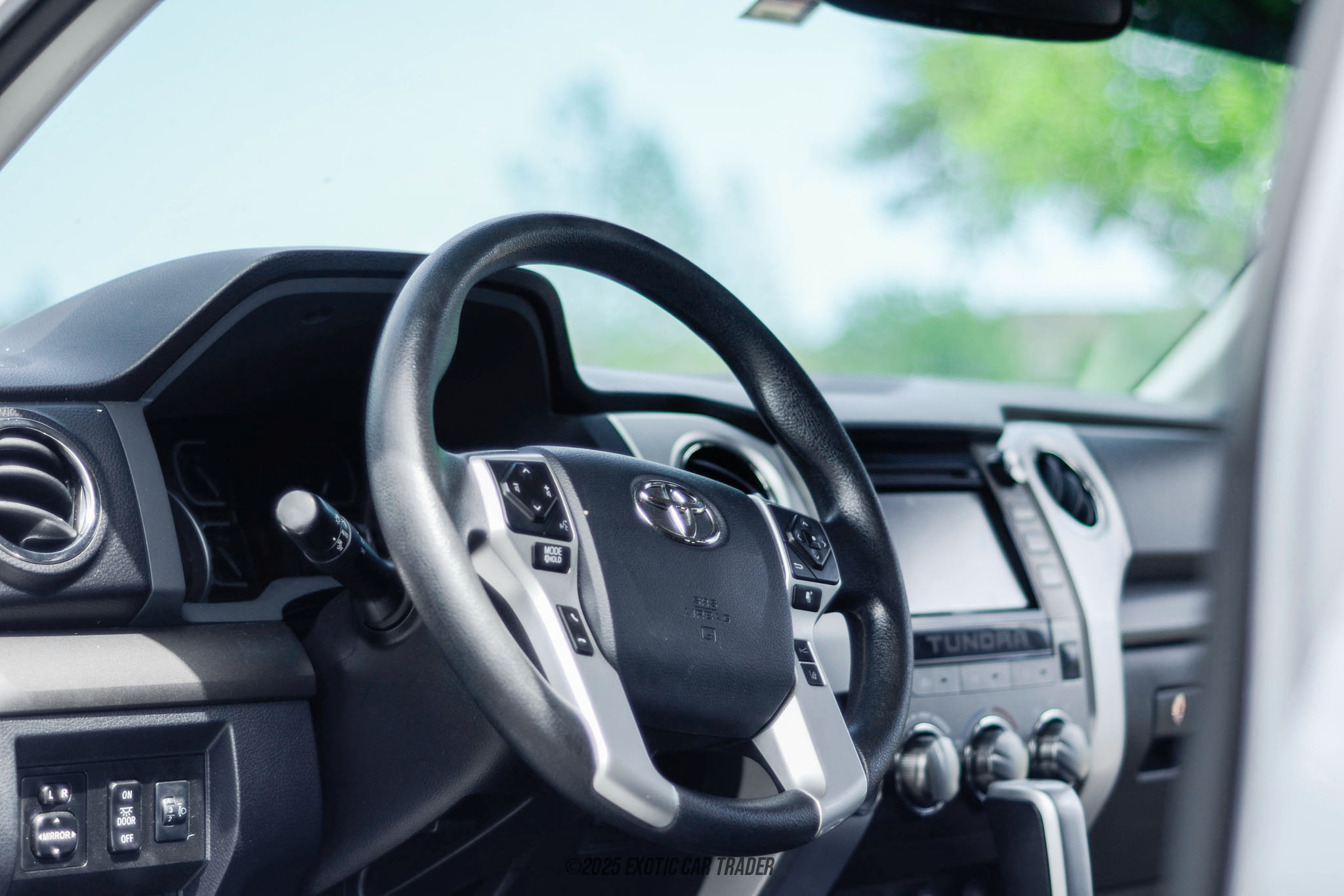 2019 Toyota Tundra - Interior Photo