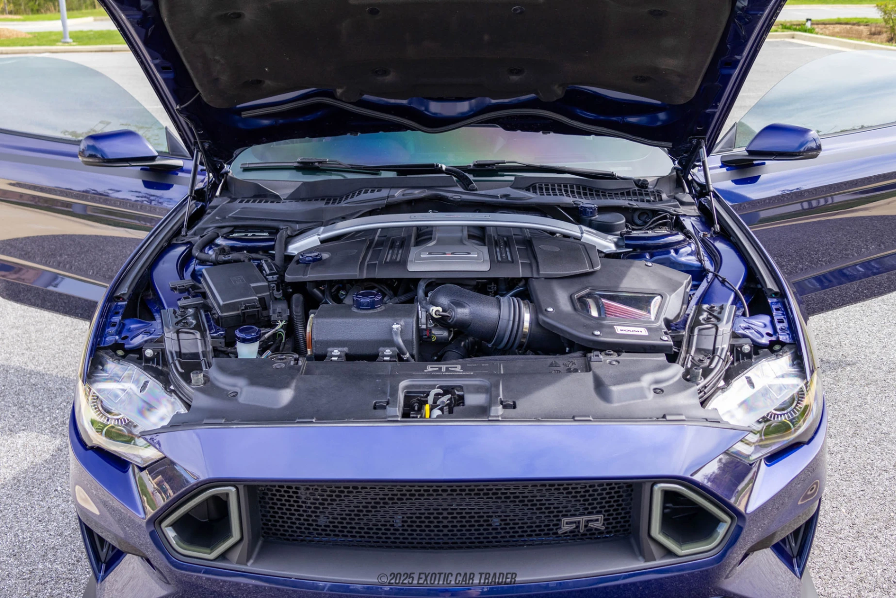 2019 Ford Mustang - Engine Photo
