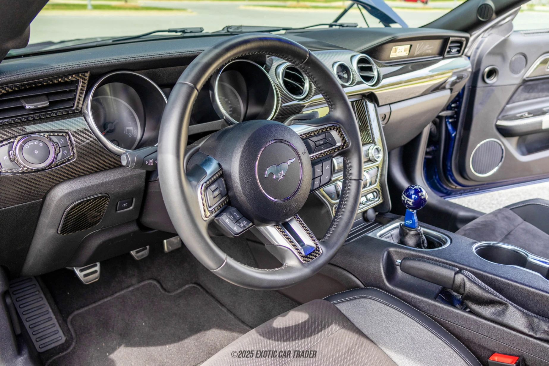 2019 Ford Mustang - Interior Photo