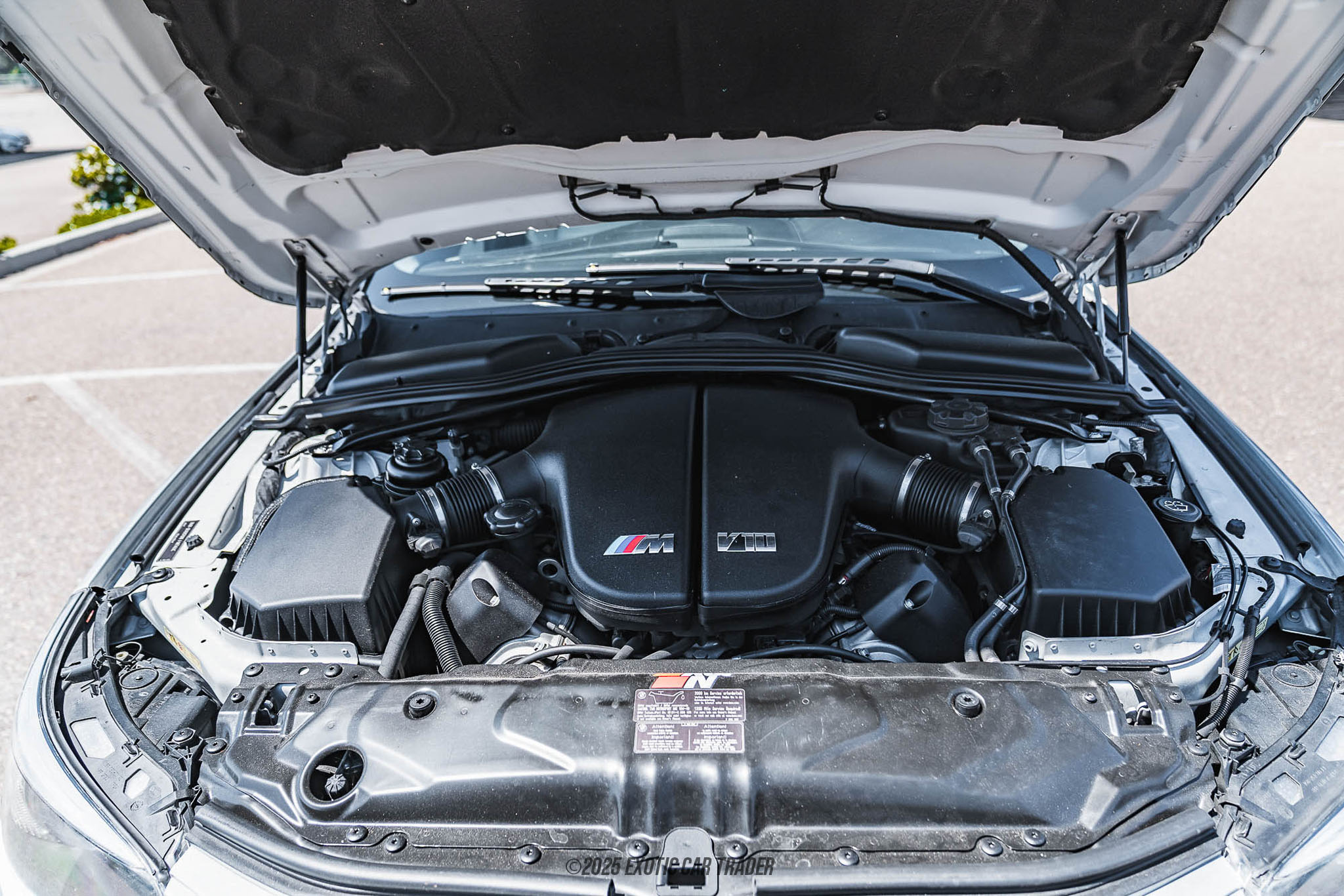 2006 BMW M5 - Engine Photo