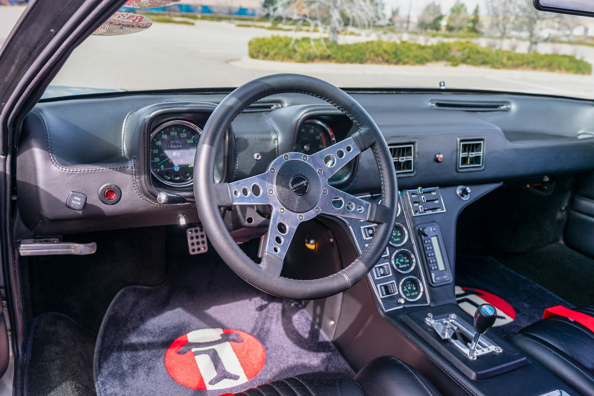 1972  DeTomaso  Pantera - Interior Photo