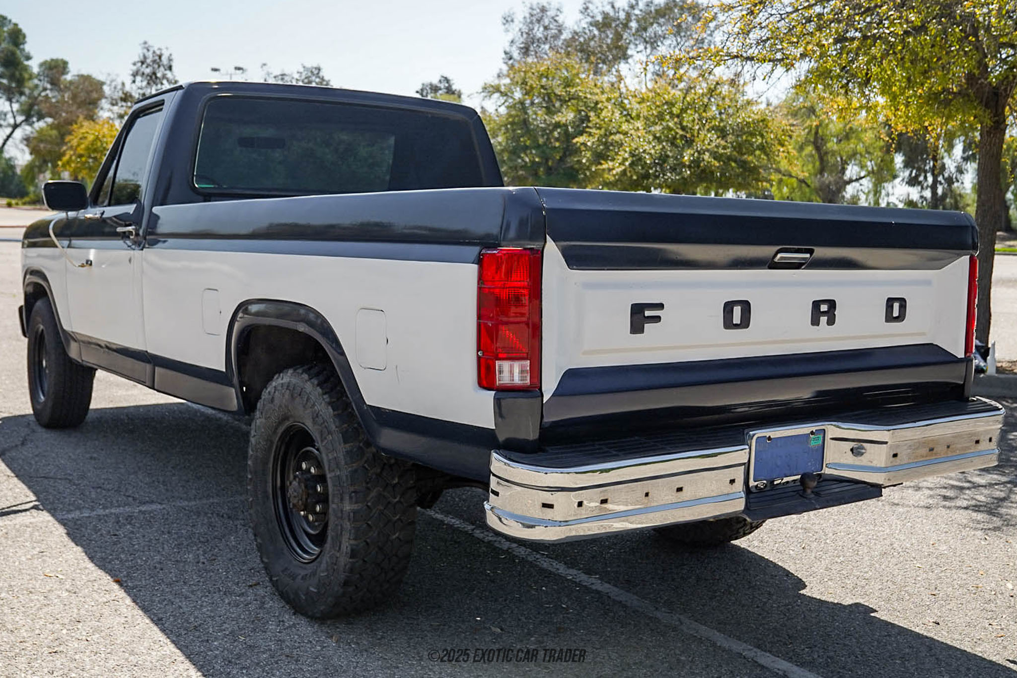 1985 Ford F-250 - Interior Photo