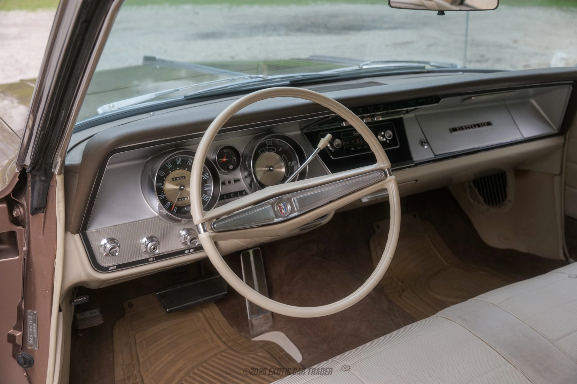 1963 Buick Electra - Interior Photo