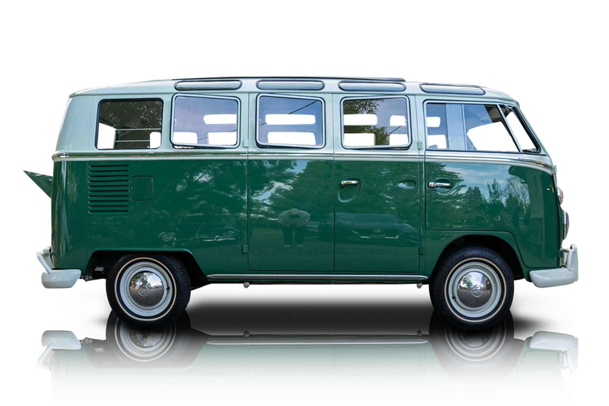 1965 Volkswagen Bus - Passenger side