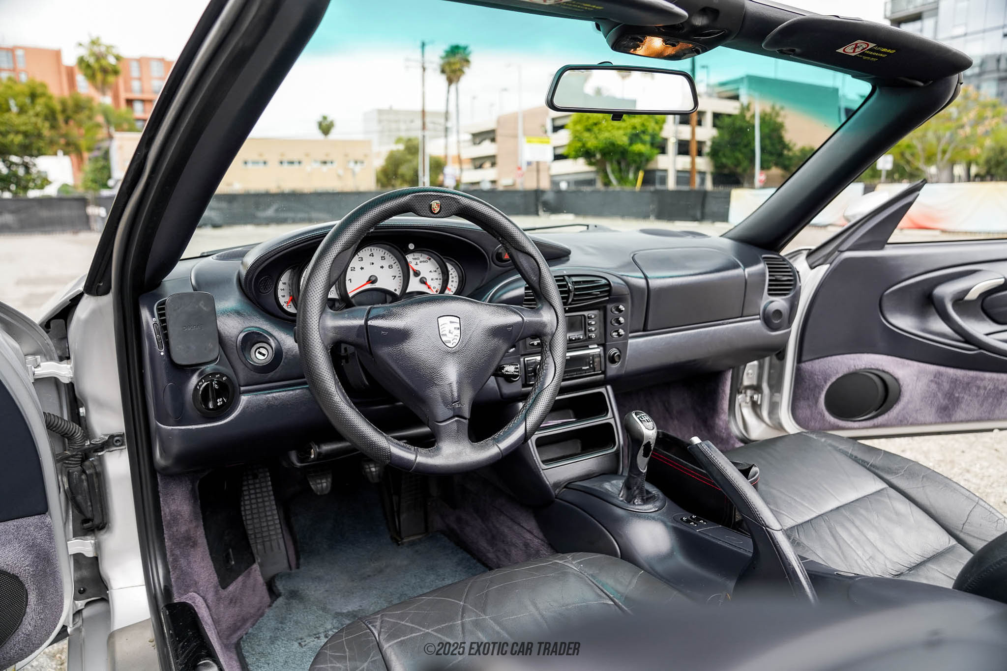 2000 Porsche 911 - Interior Photo
