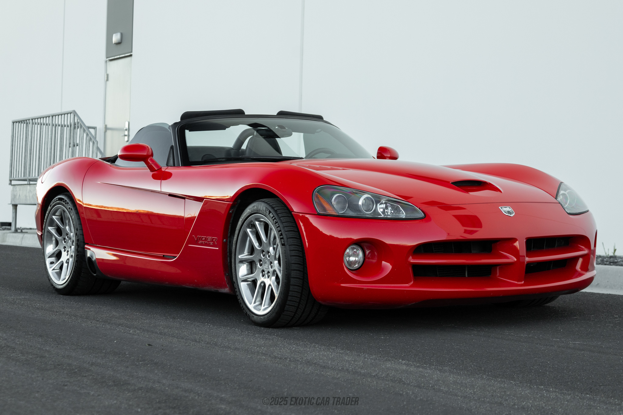 2003 Dodge Viper - Overview Photo