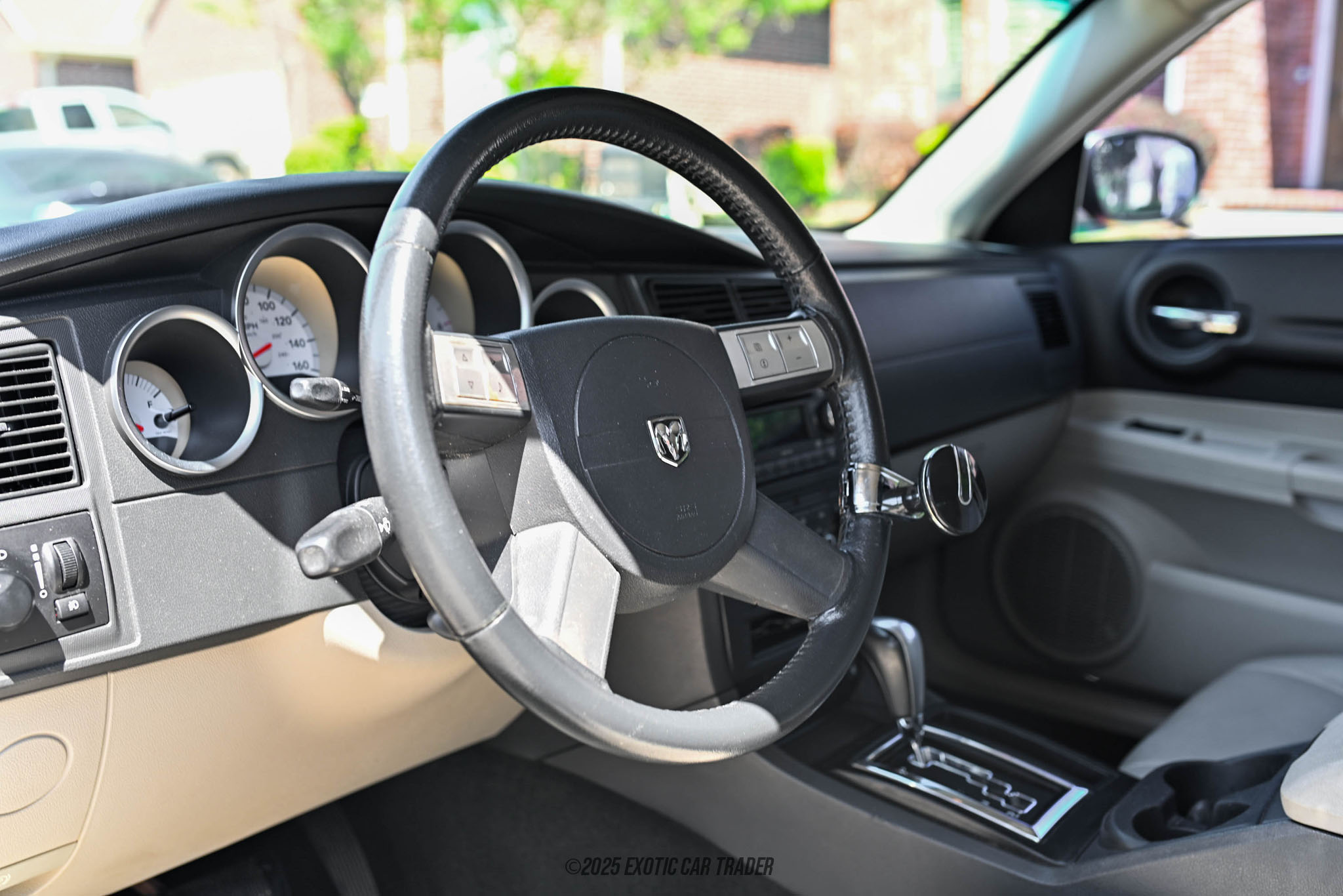 2005 Dodge Magnum - Interior Photo