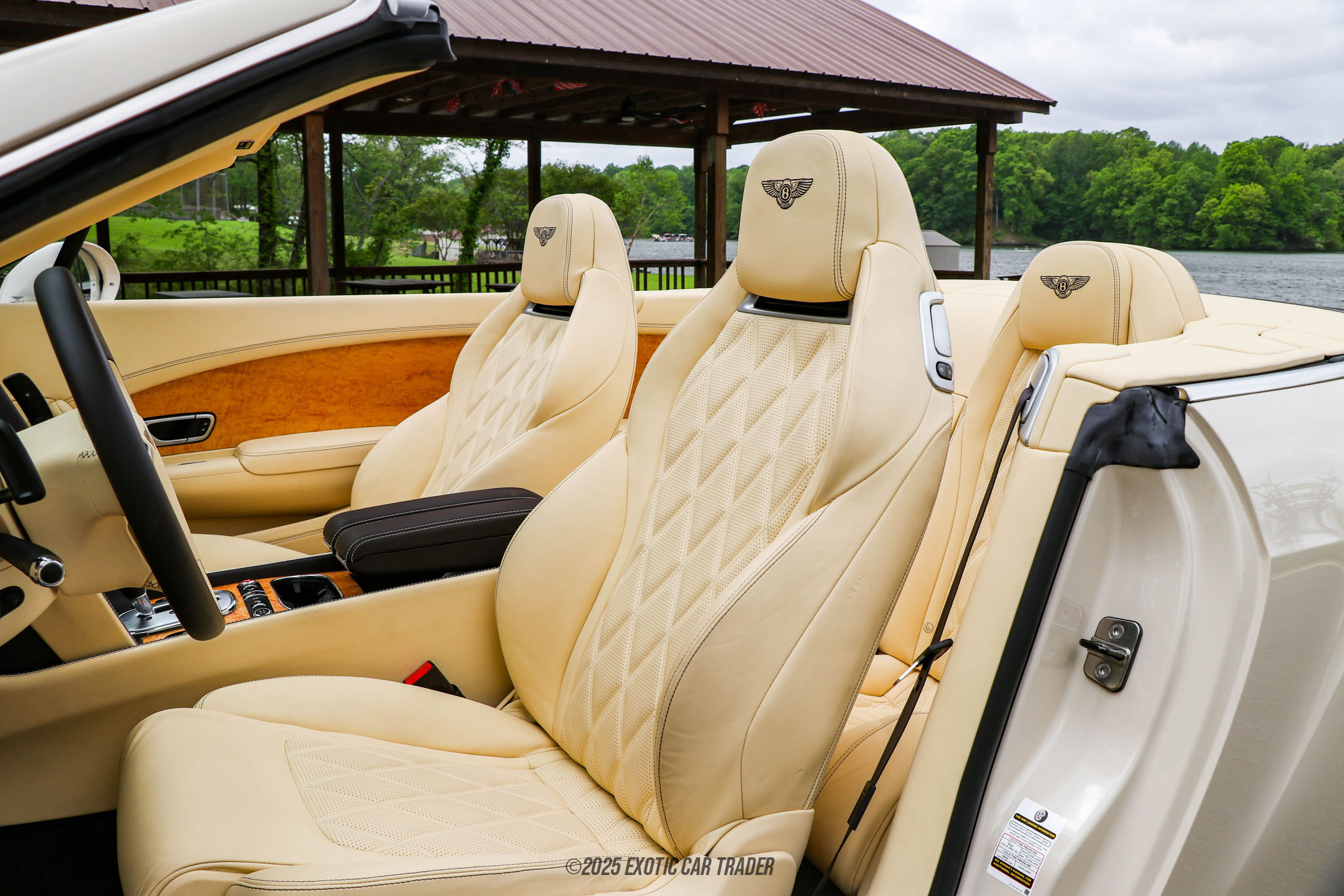 2013 Bentley Continental - Interior Photo