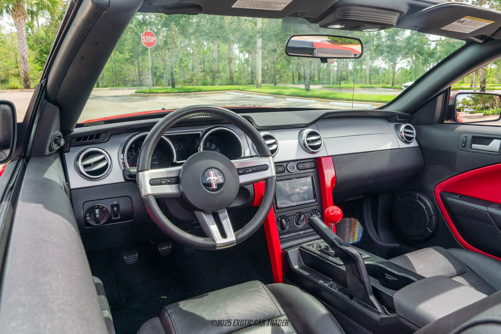 2005 Ford Mustang - Interior Photo