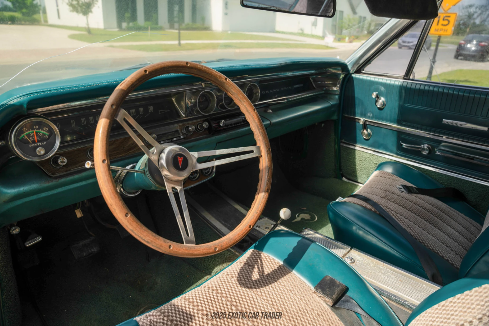 1963 Pontiac Grand Prix - Interior Photo
