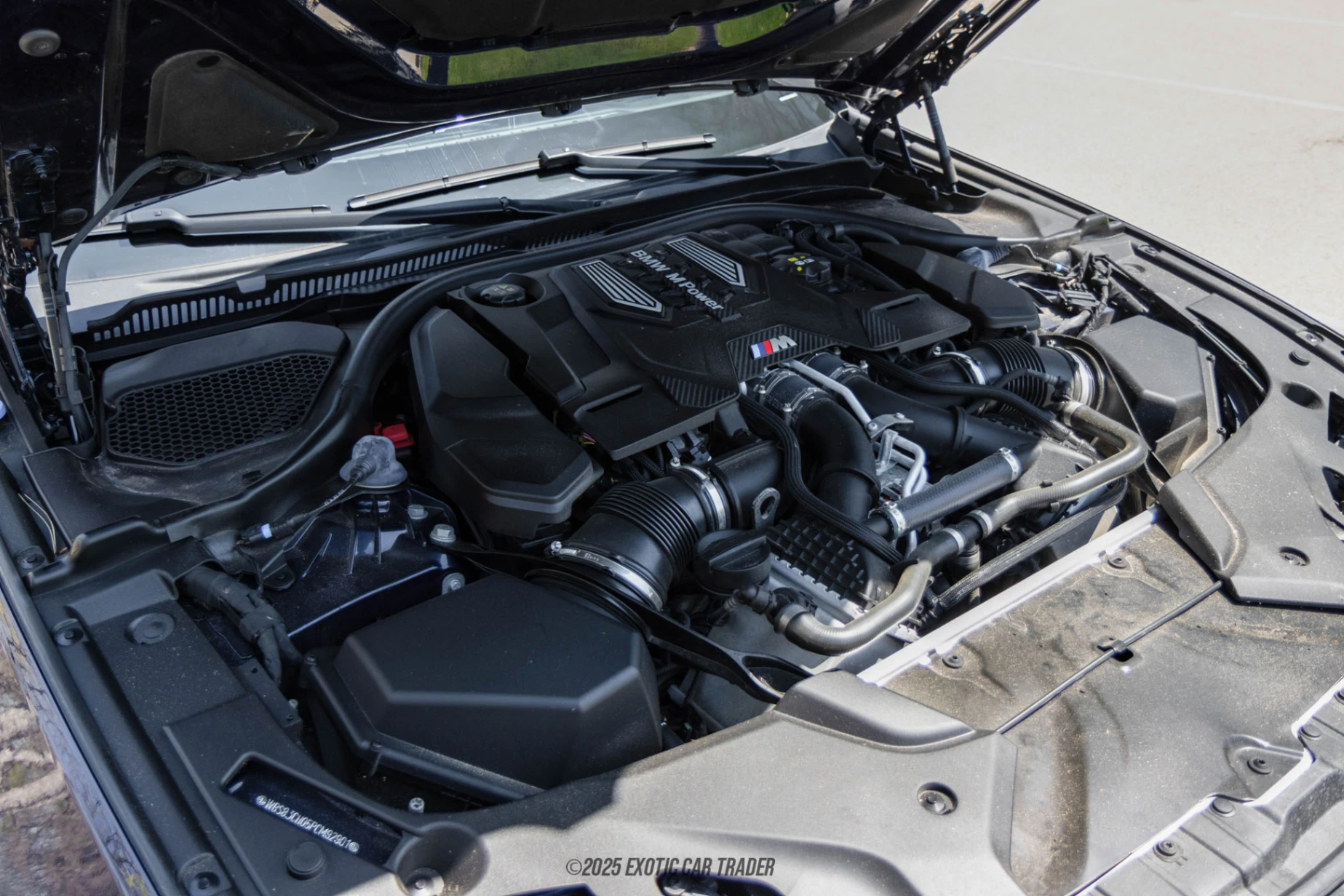 2023 BMW M5 - Engine Photo