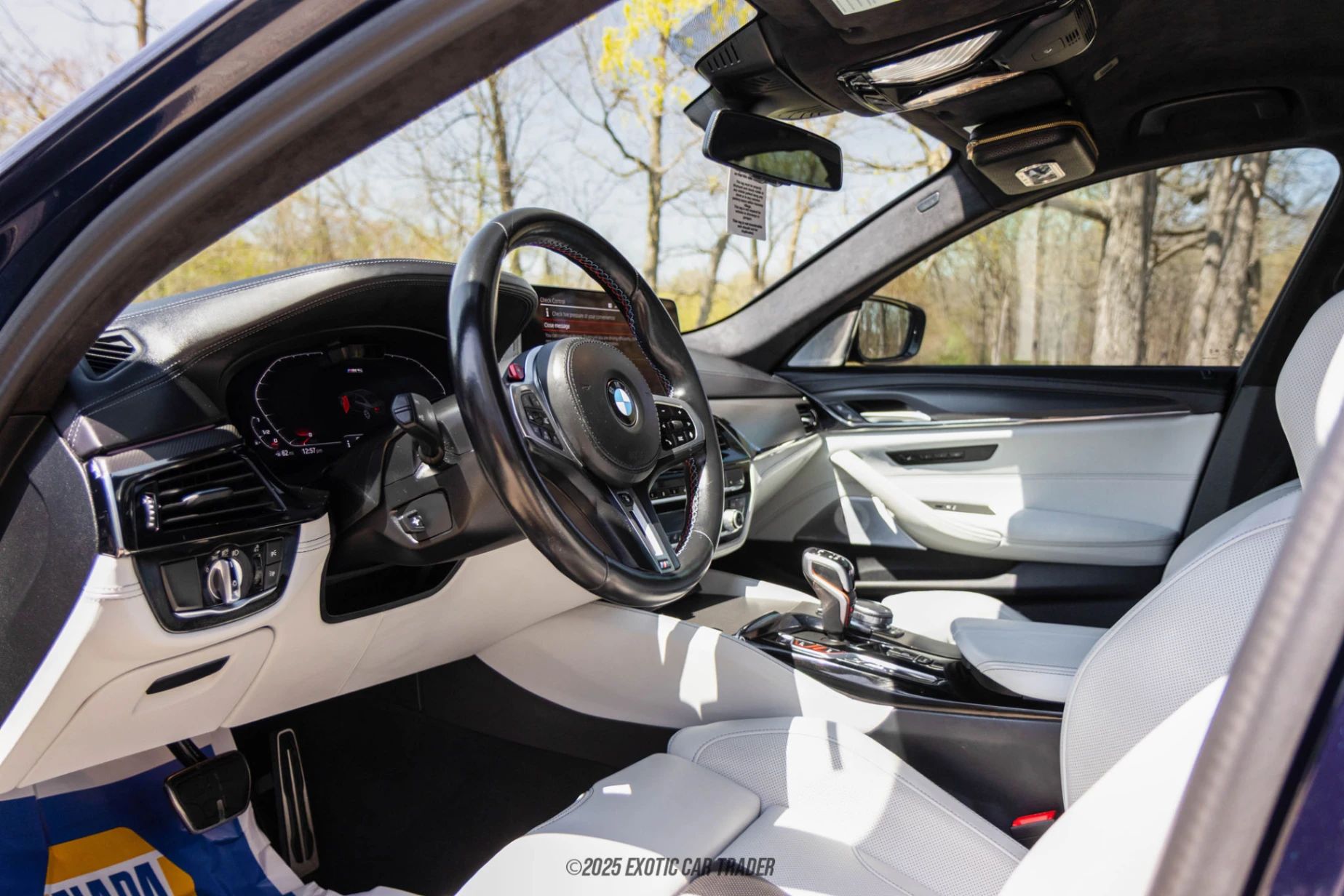2023 BMW M5 - Interior Photo