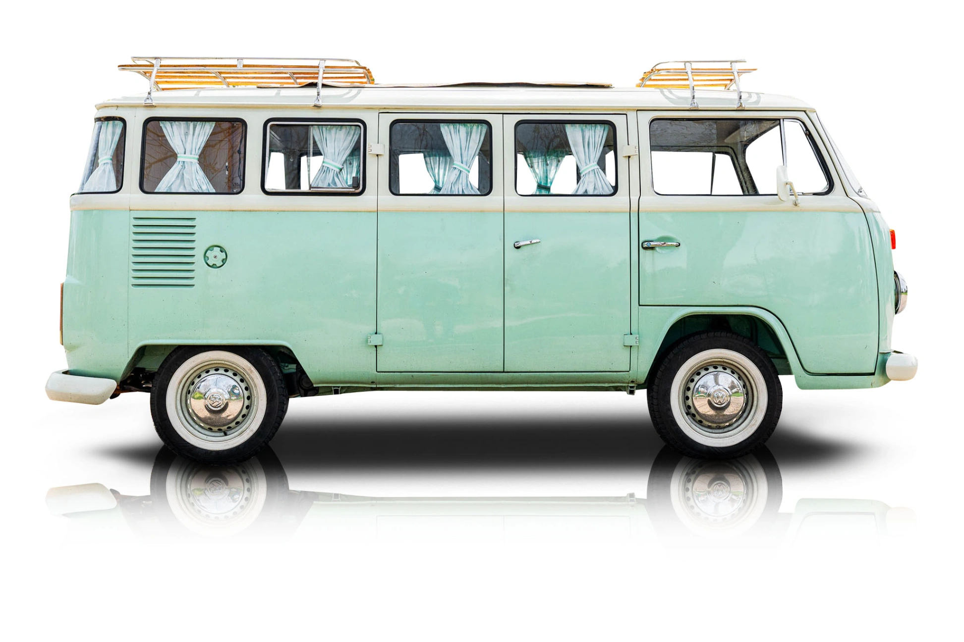 1977 Volkswagen Bus - Passenger side