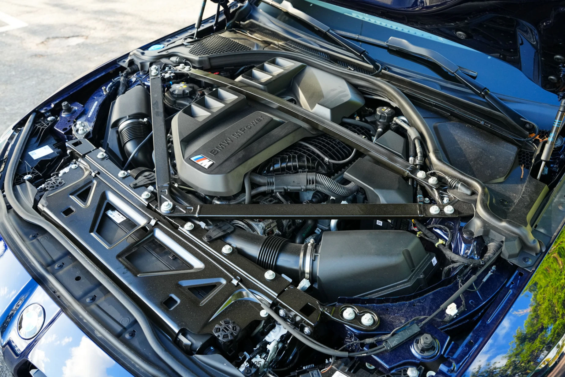 2025 BMW M4 - Engine Photo