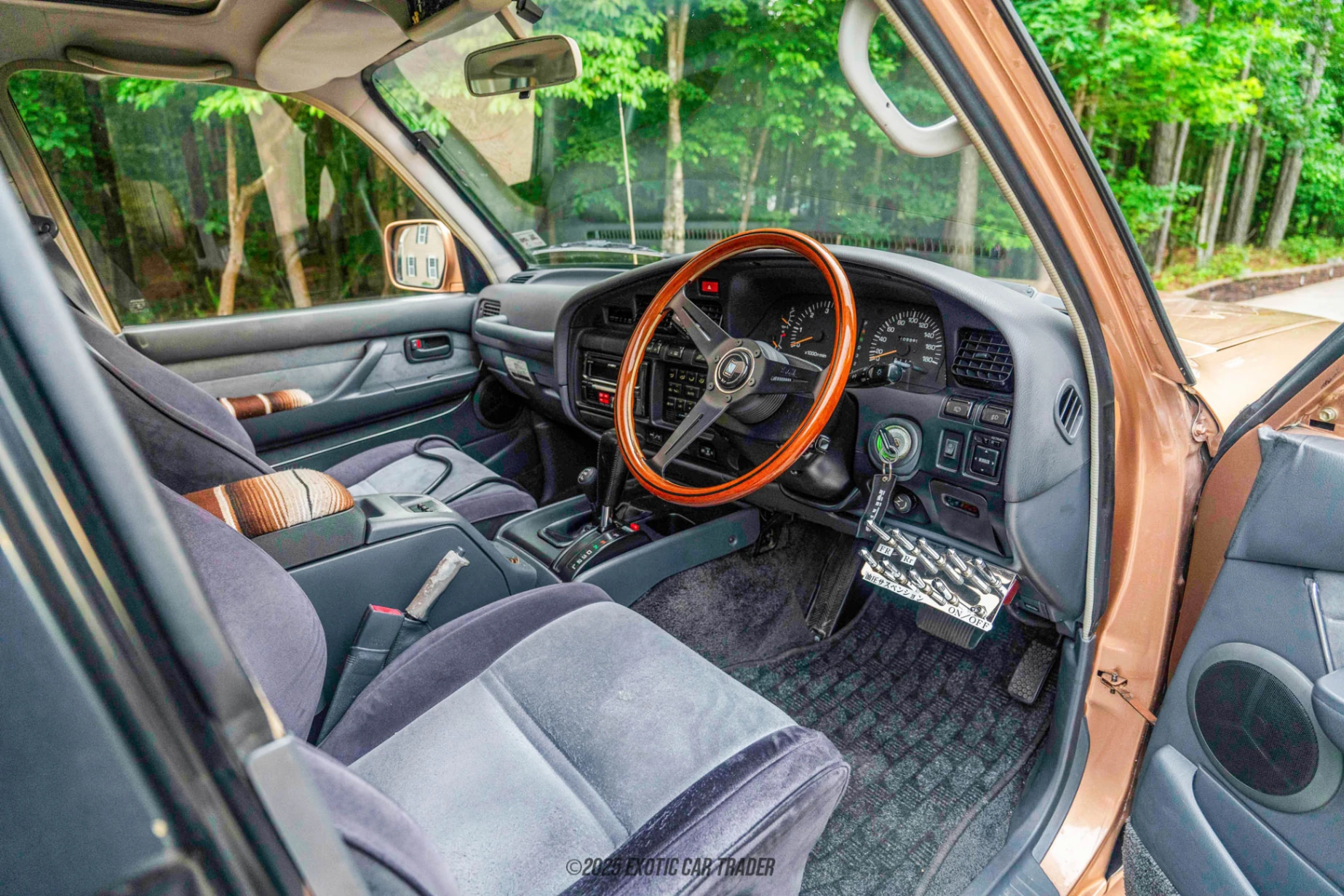 Toyota Land Cruiser Toyota Land Cruiser - Interior