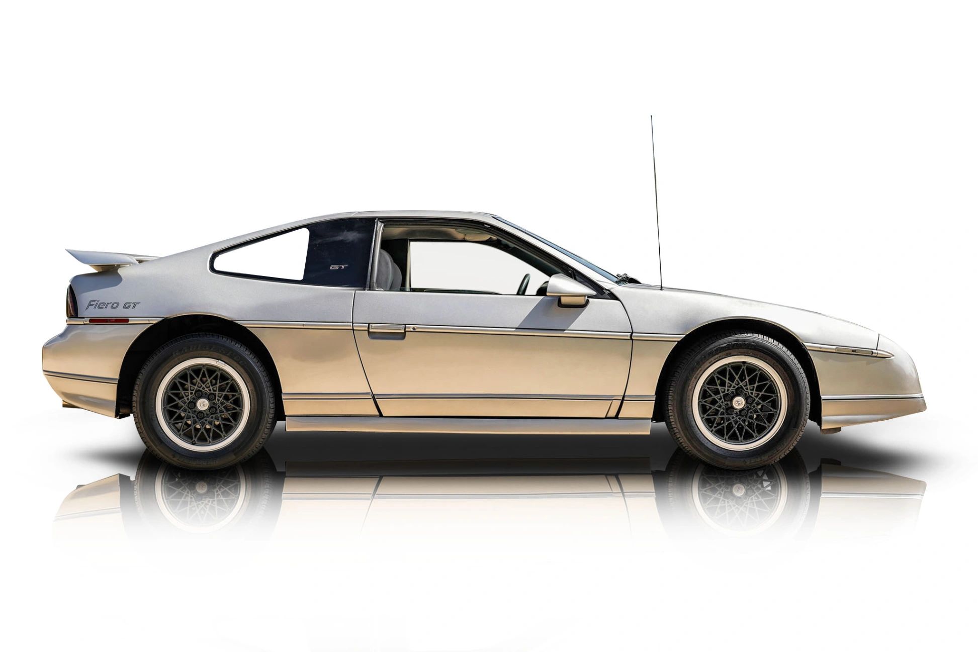 1987 Pontiac Fiero - Passenger side