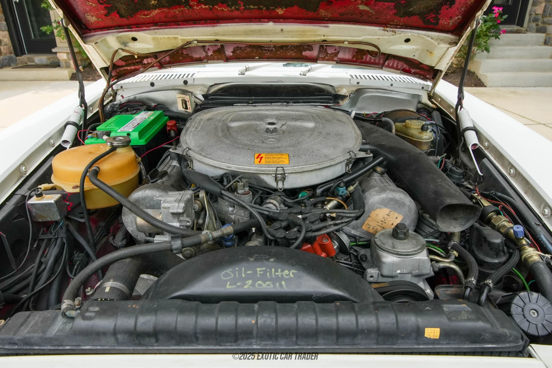 1985 Mercedes-Benz 500SL - Engine Photo
