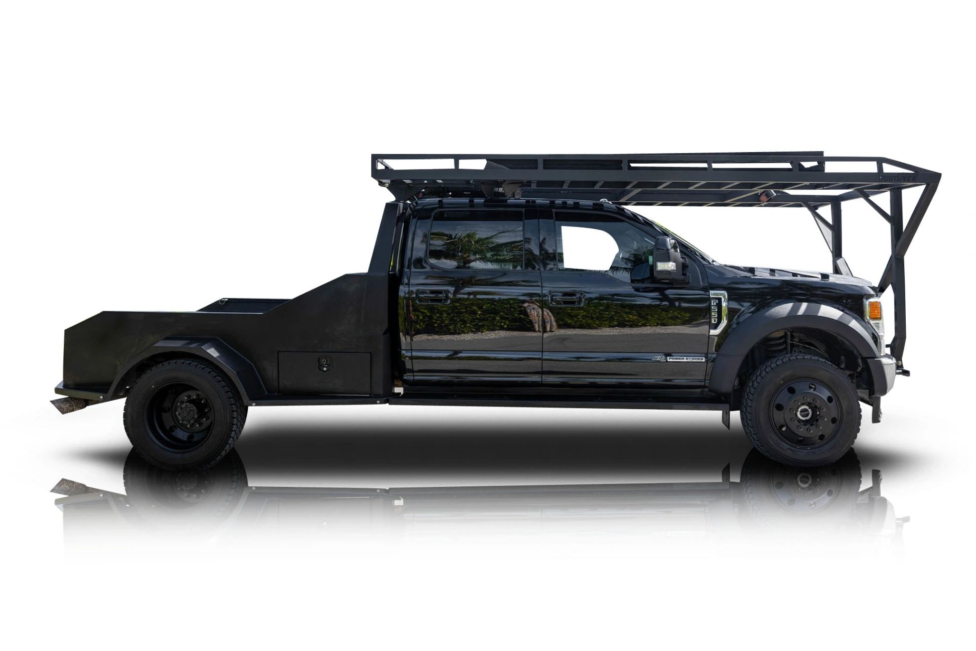 2022 Ford F-550 - Passenger side