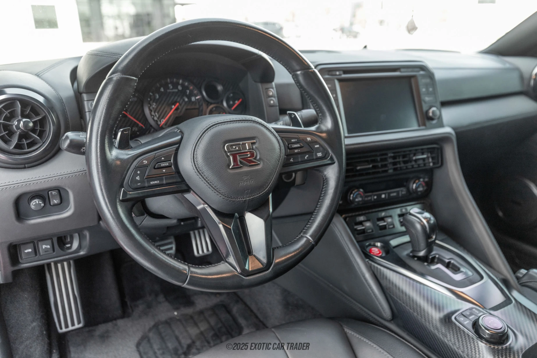 2020 Nissan GT-R - Interior Photo