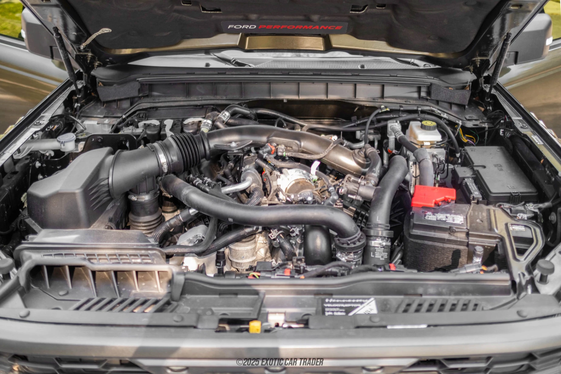 2024 Ford Bronco - Engine Photo