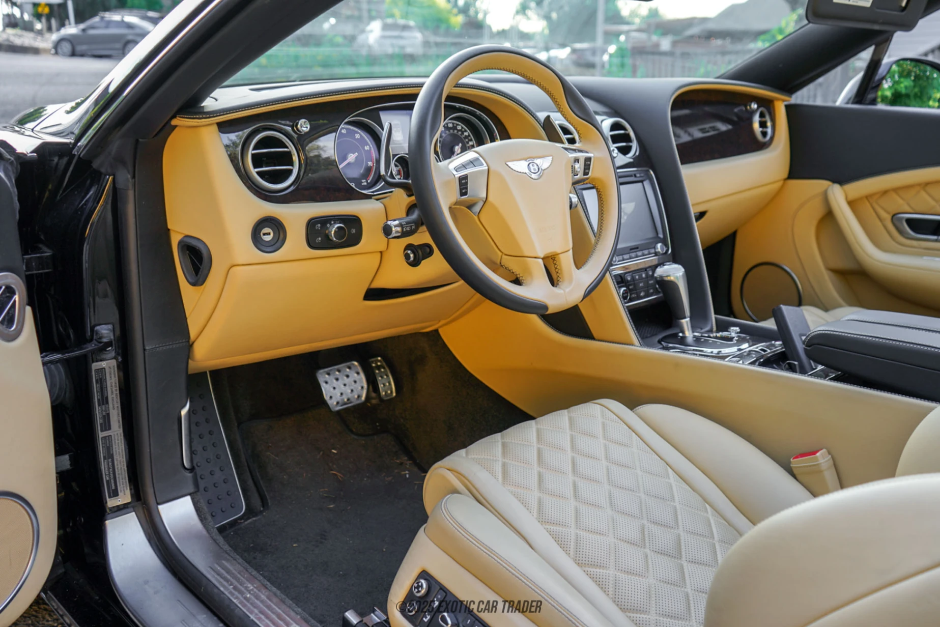 2016 Bentley Continental - Interior Photo