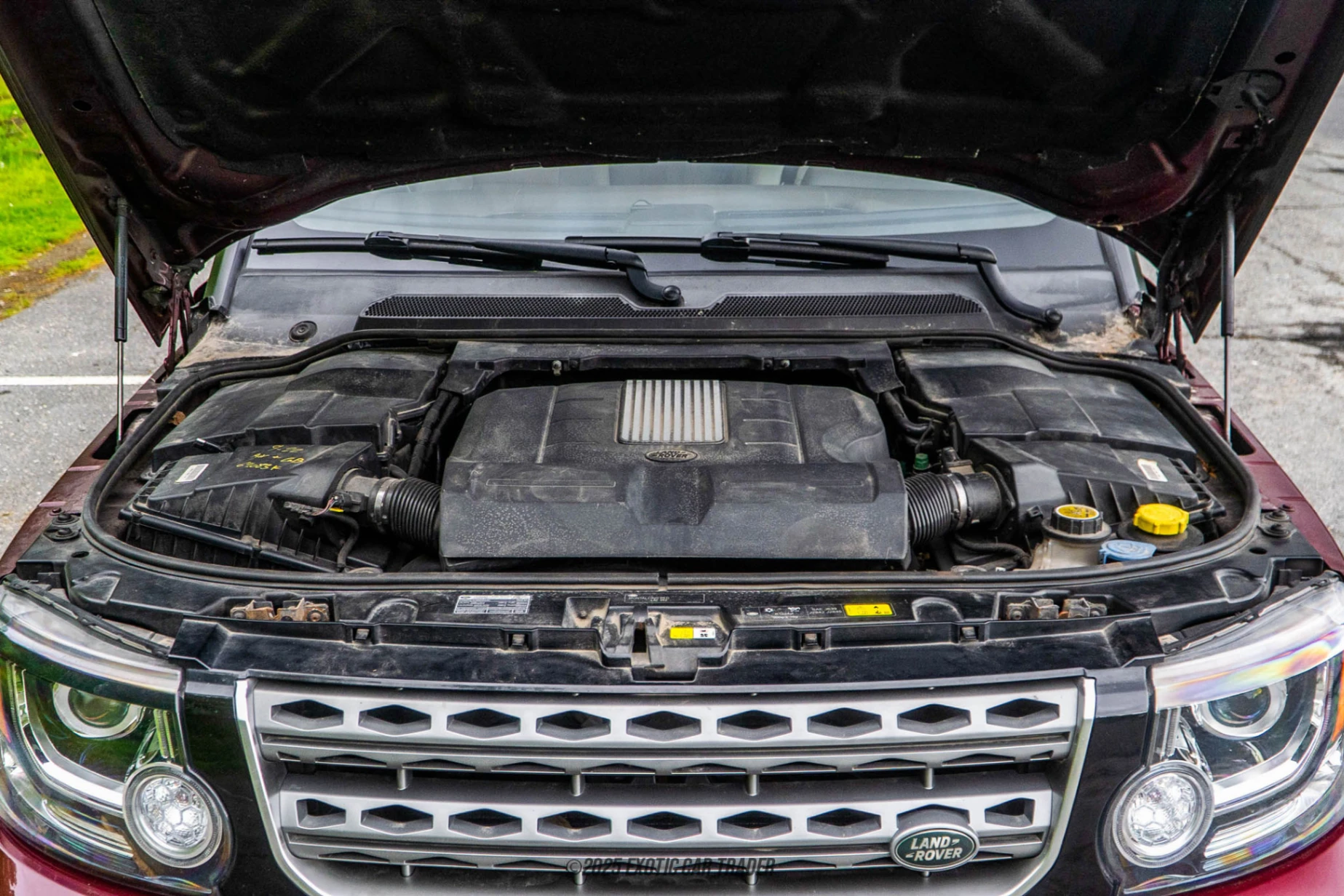 2016 Land Rover LR4 - Engine Photo