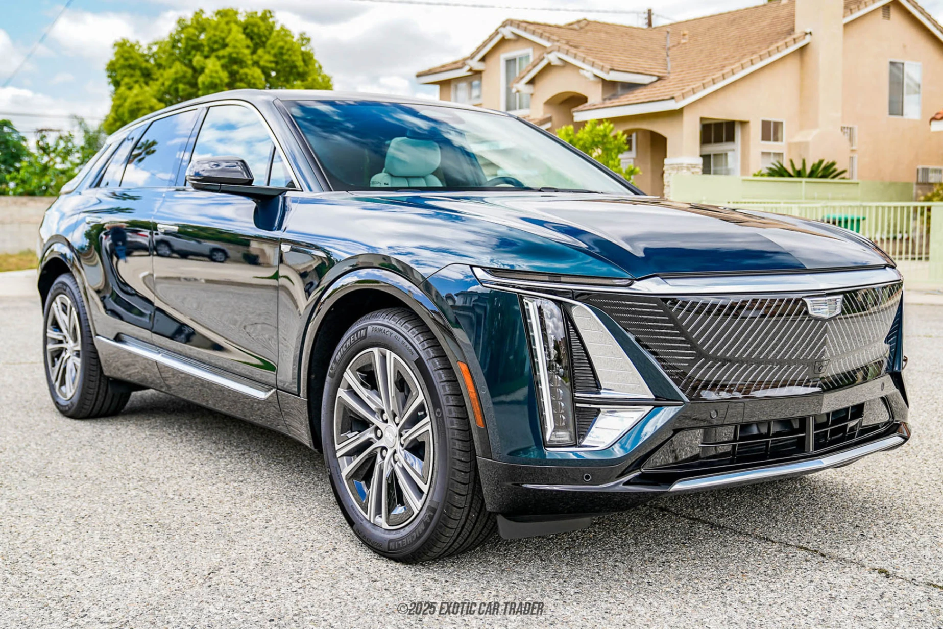 2025 Cadillac Lyriq - Overview Photo