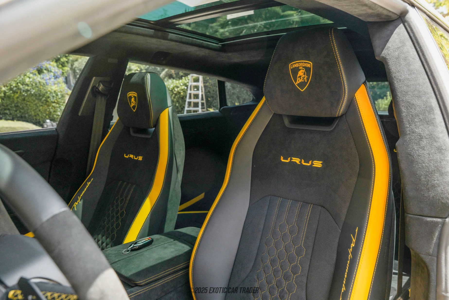 2024 Lamborghini Urus - Interior Photo