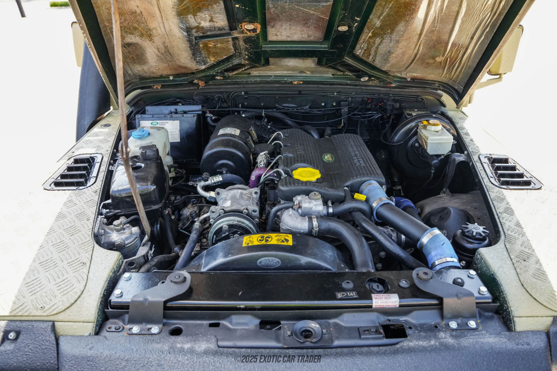 1997 Land Rover Defender 90 - Engine Photo