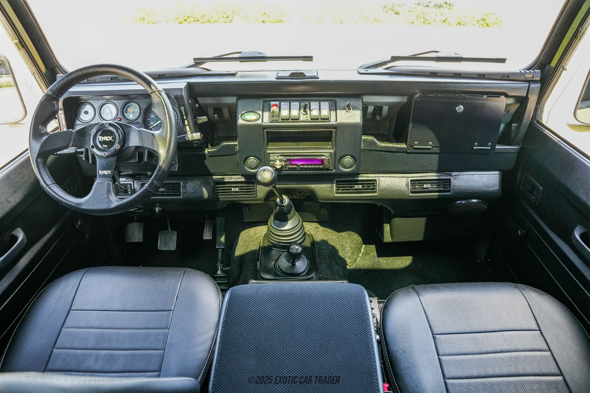 1997 Land Rover Defender 90 - Interior Photo